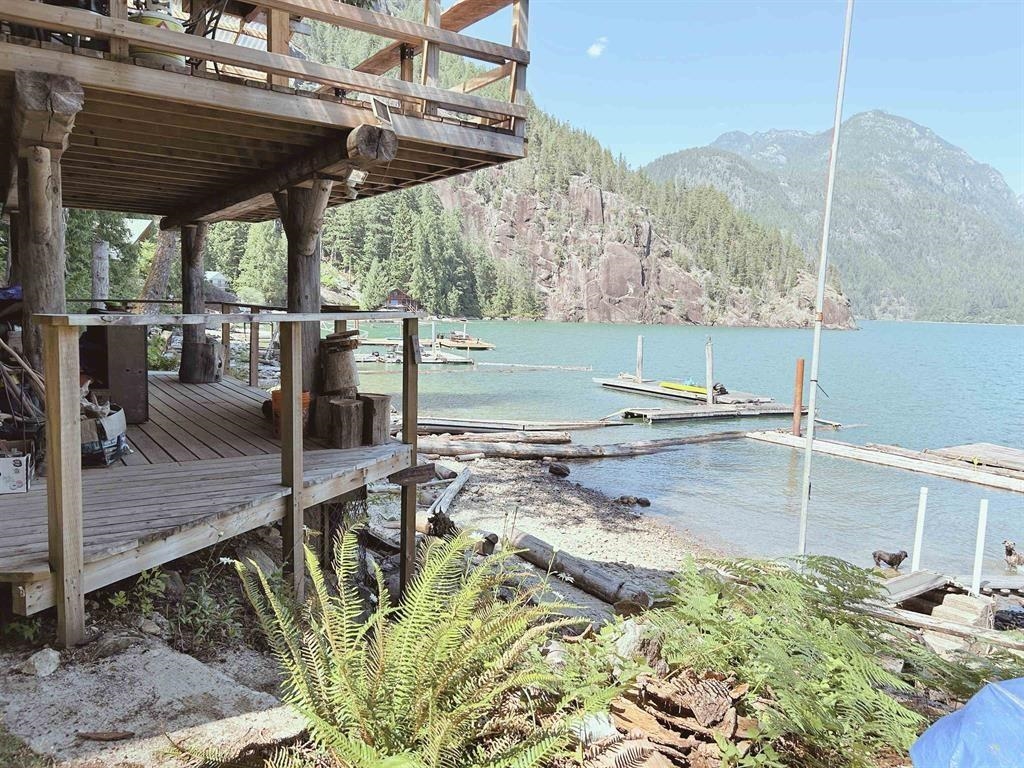 4 DEBECK CREEK
