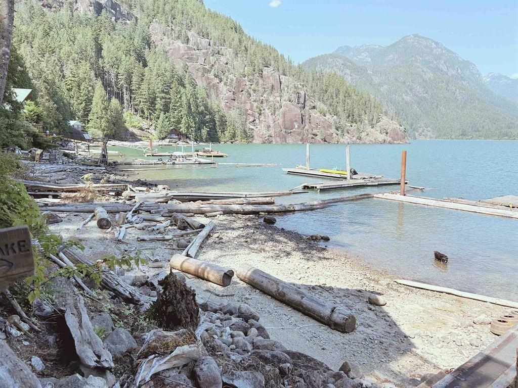 4 DEBECK CREEK
