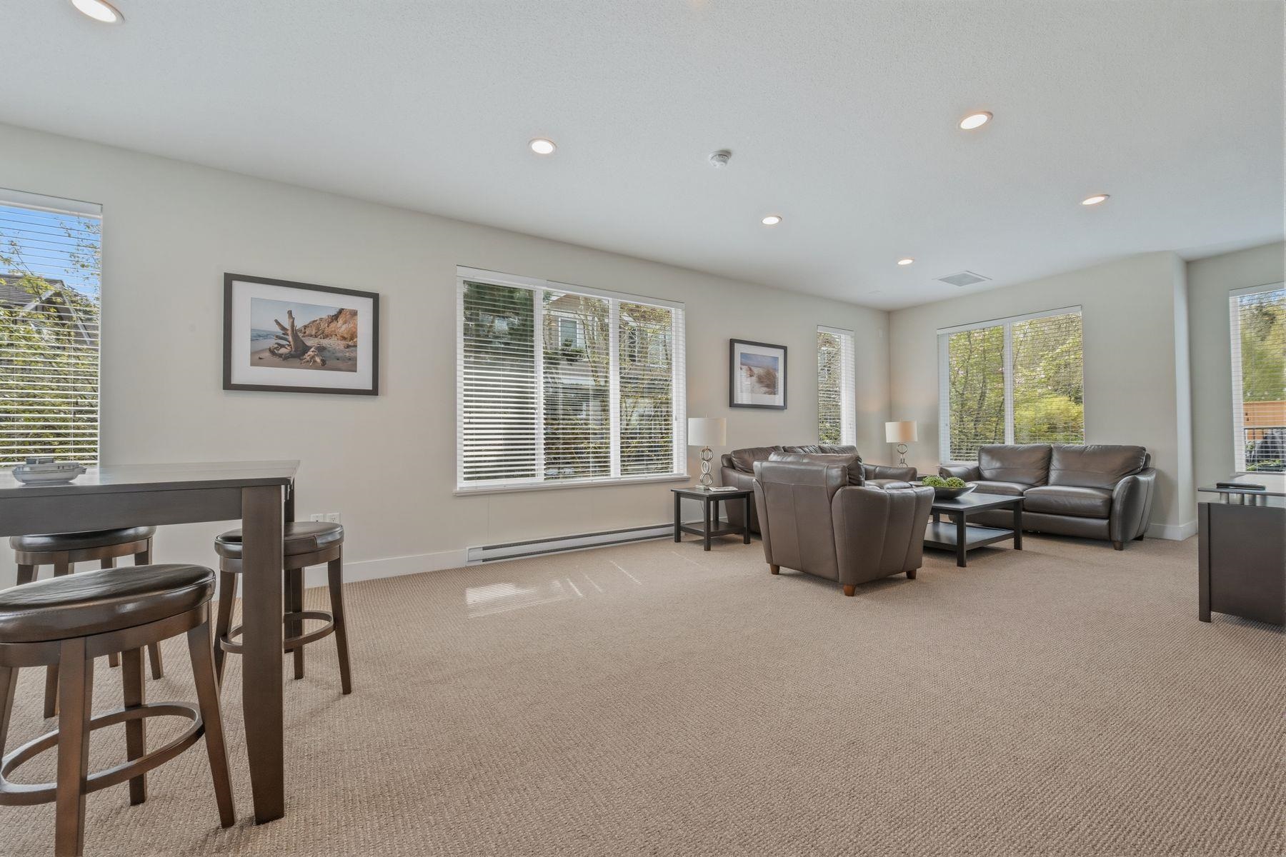 67 3039 156 STREET Unit: 67