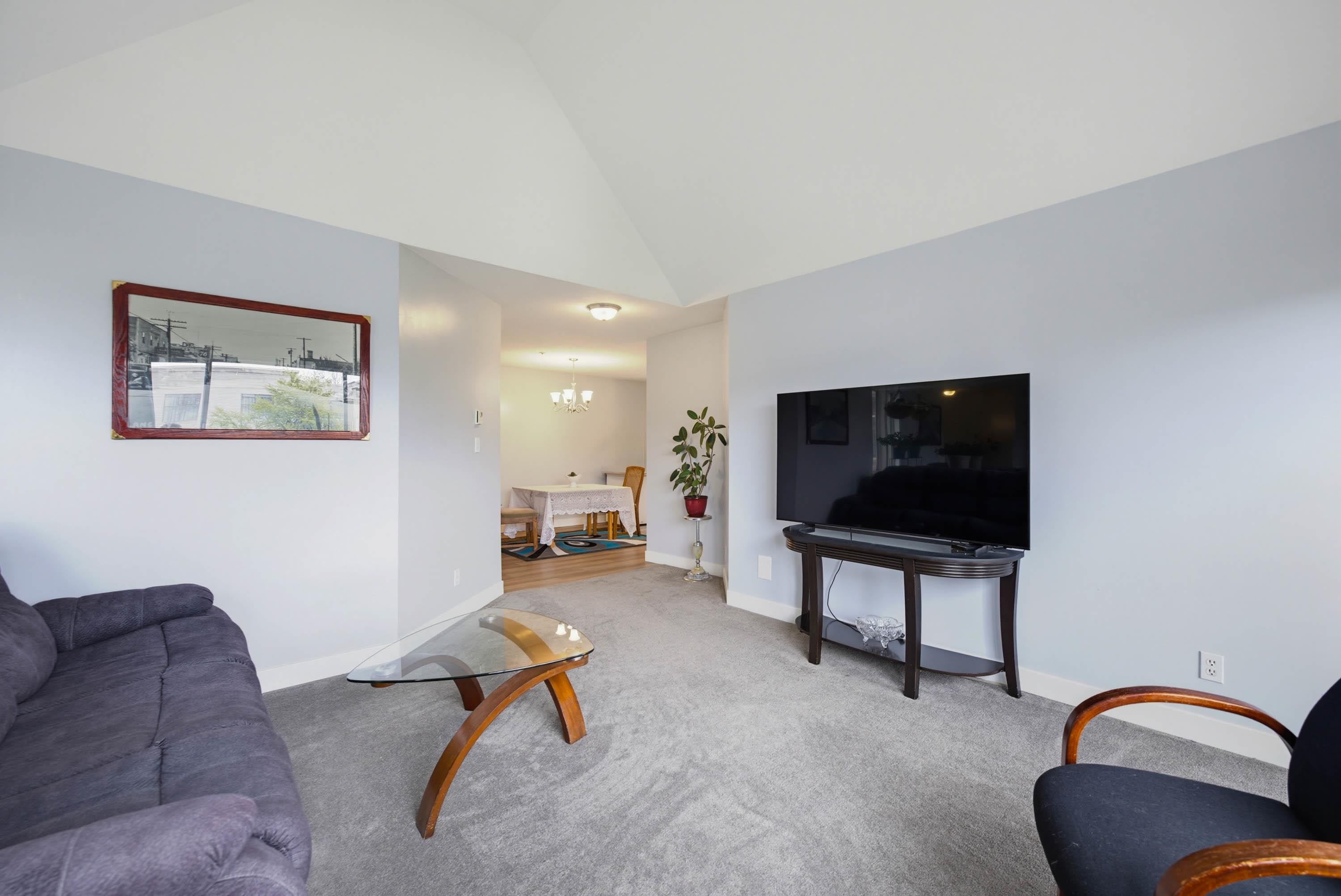 306 20257 54 AVENUE Unit: 306