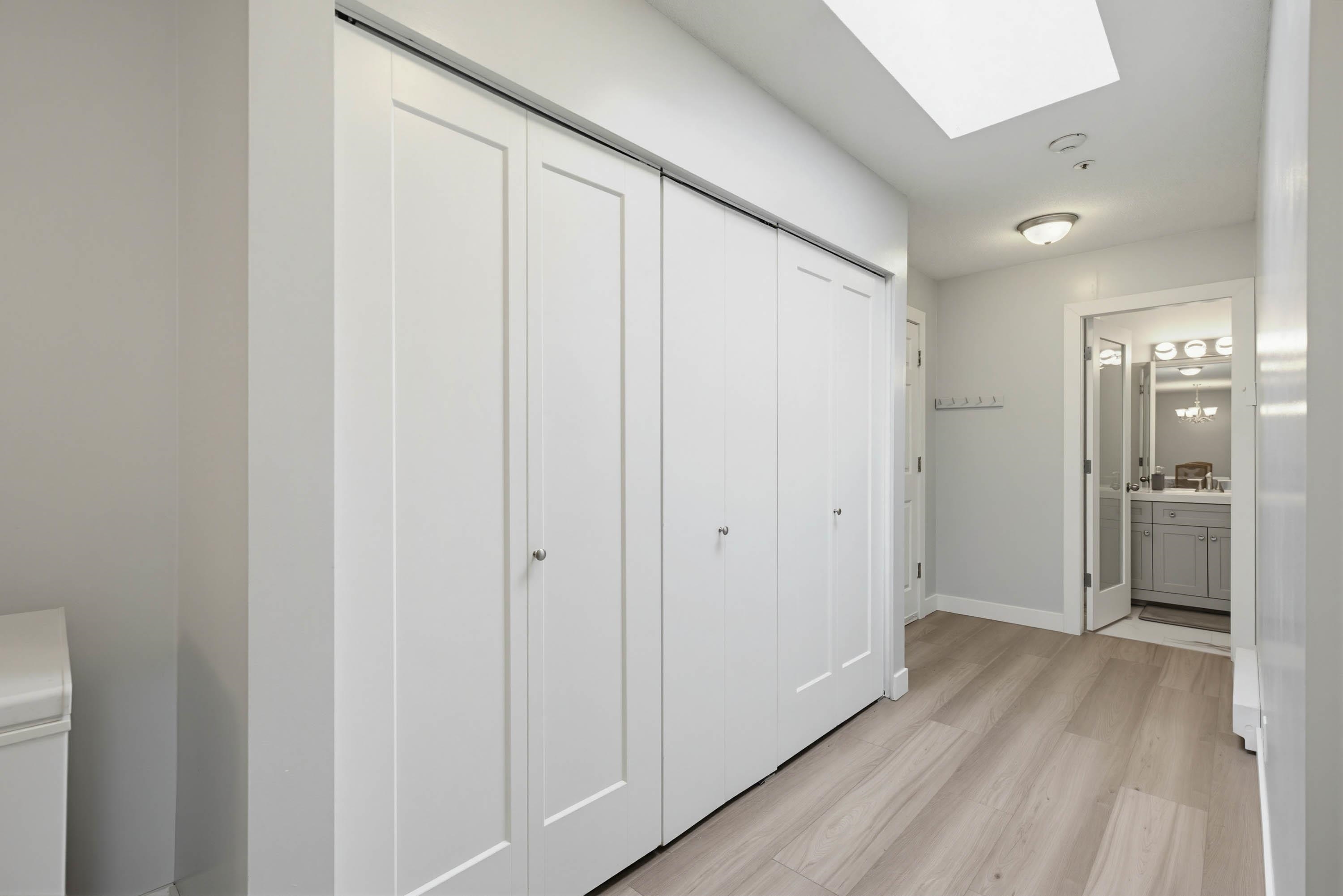 306 20257 54 AVENUE Unit: 306