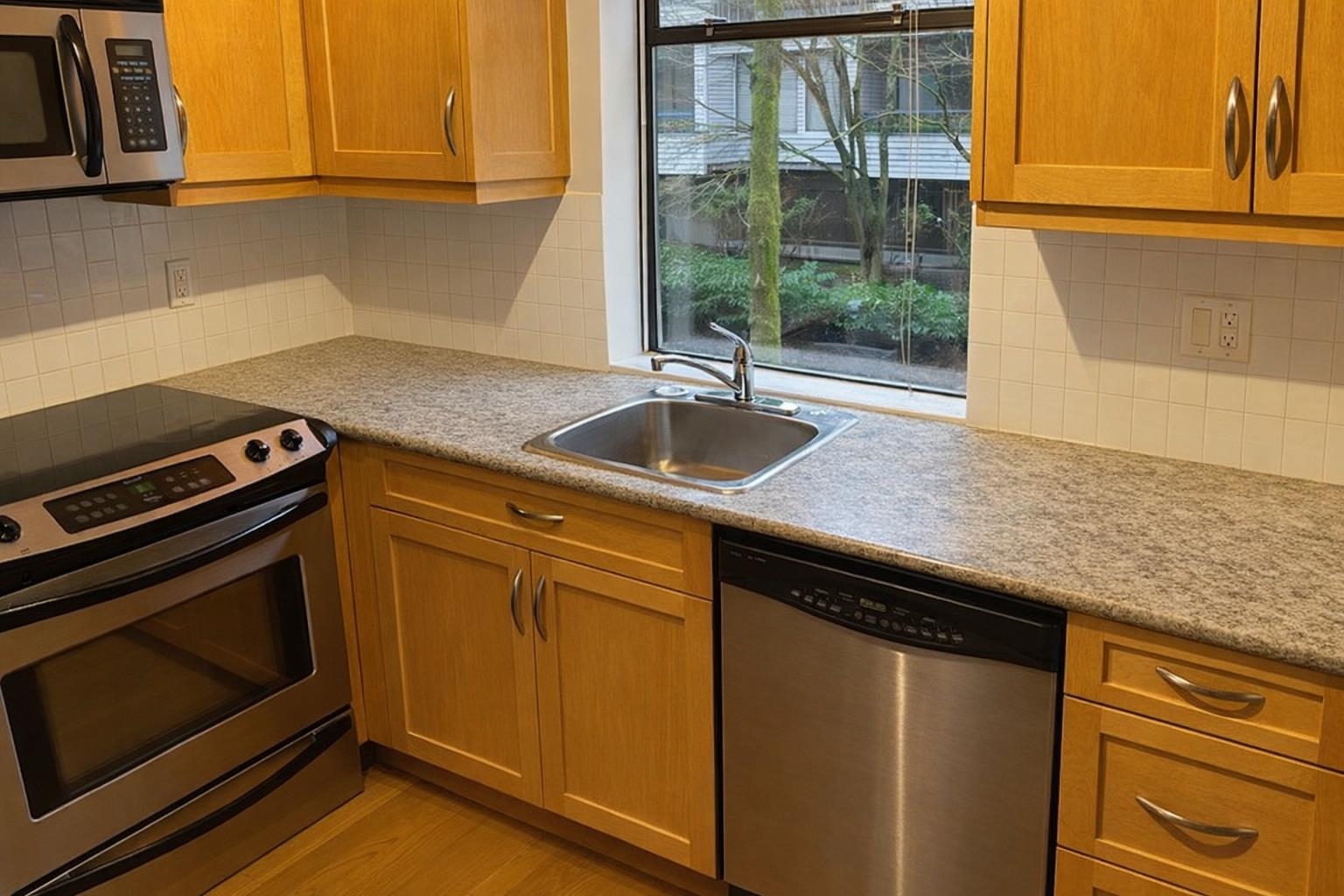 105 8460 ACKROYD ROAD Unit: 105