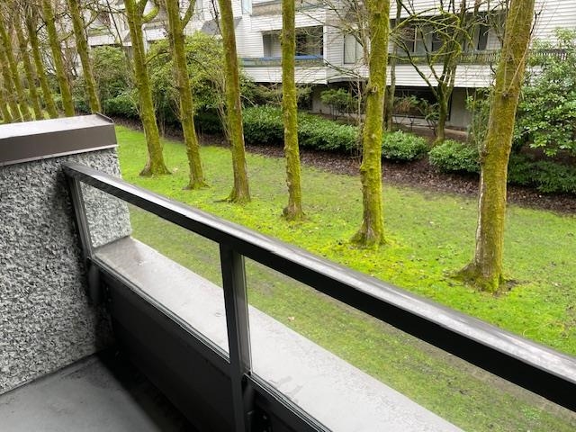 105 8460 ACKROYD ROAD Unit: 105