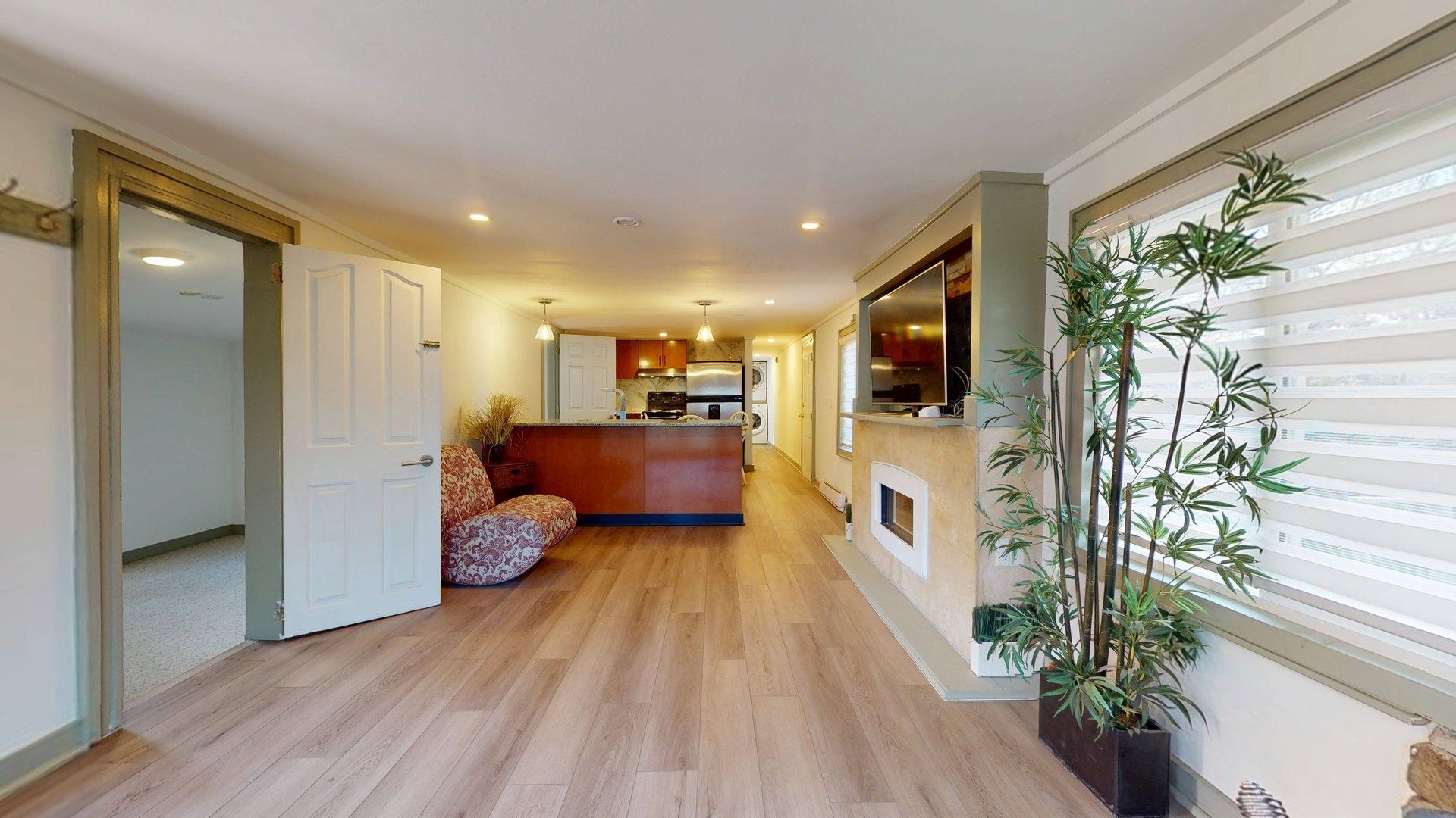 20 40022 GOVERNMENT ROAD Unit: 20