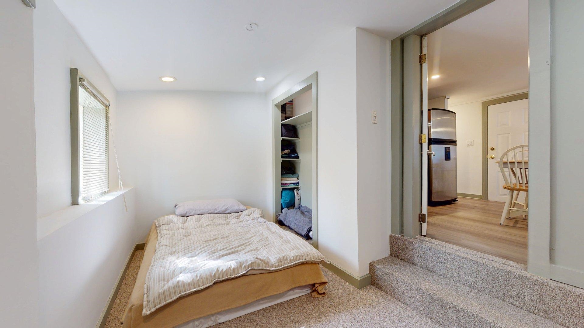 20 40022 GOVERNMENT ROAD Unit: 20