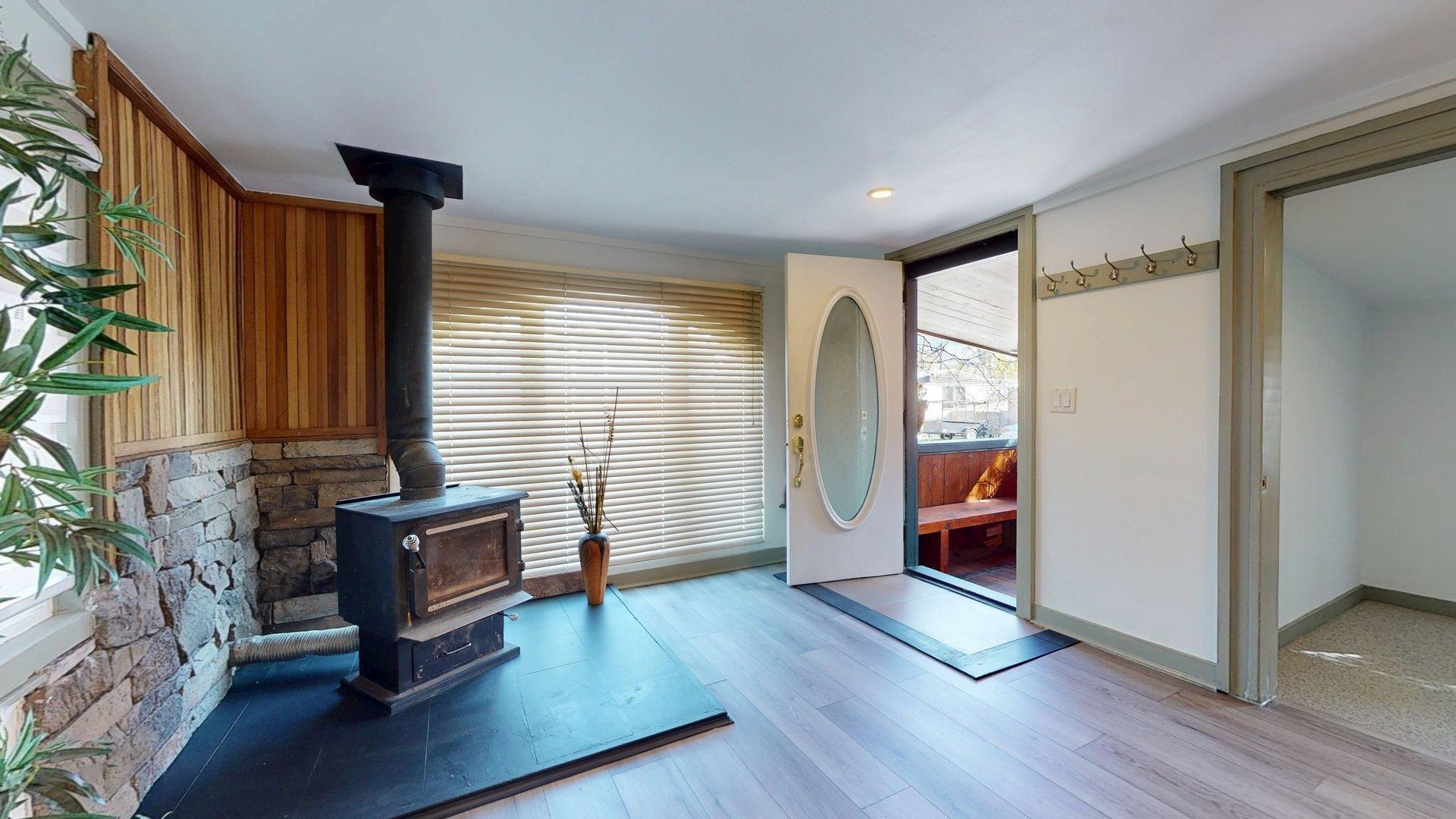 20 40022 GOVERNMENT ROAD Unit: 20