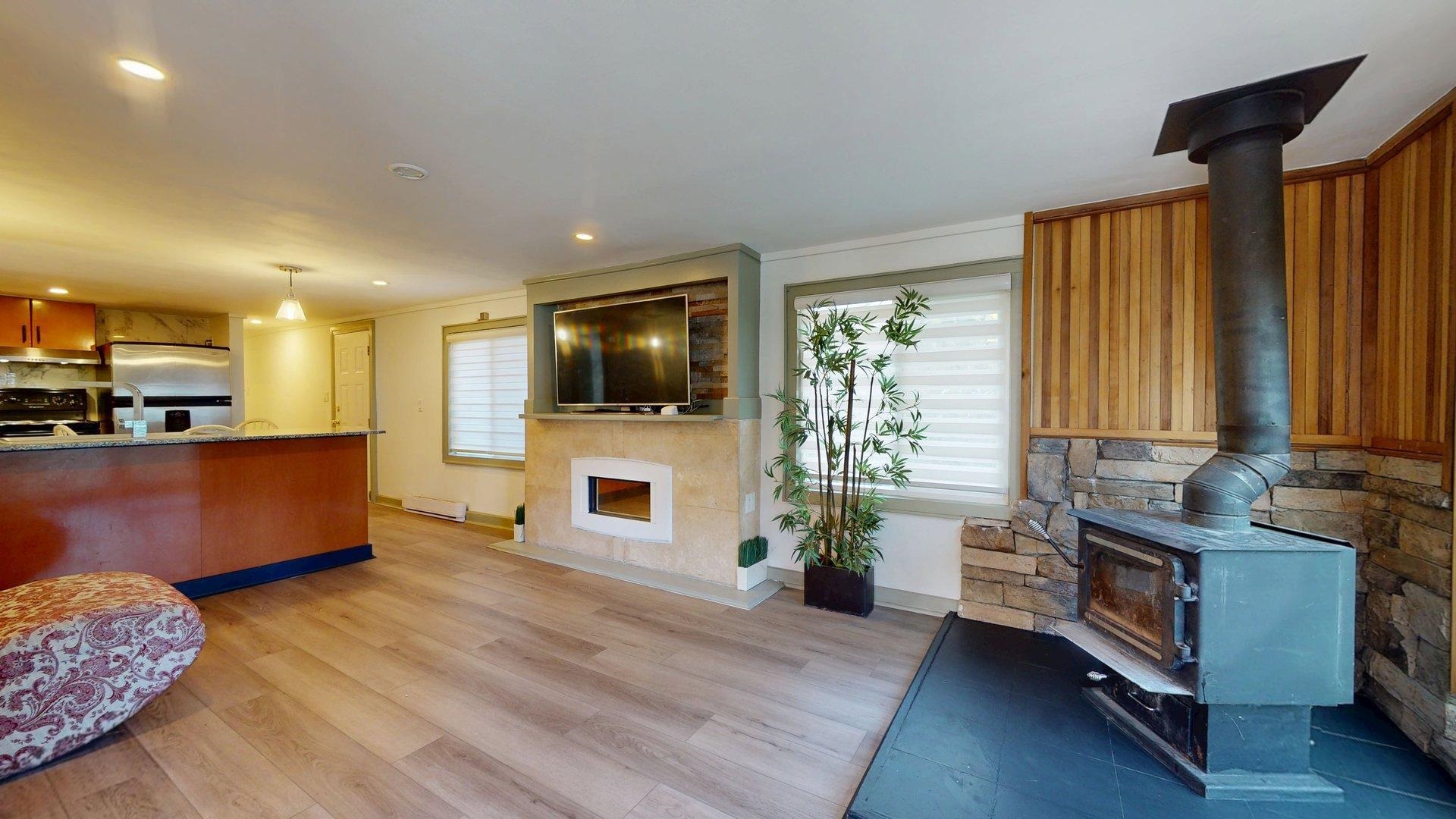 20 40022 GOVERNMENT ROAD Unit: 20