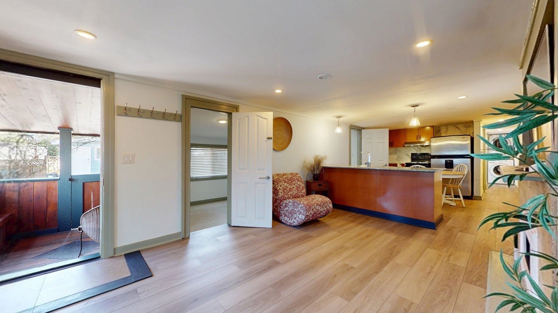 20 40022 GOVERNMENT ROAD Unit: 20