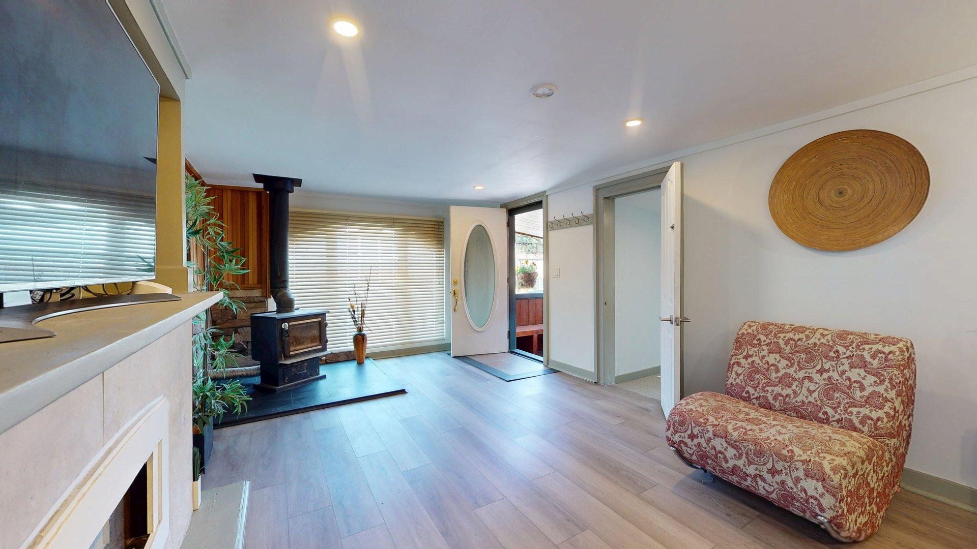 20 40022 GOVERNMENT ROAD Unit: 20