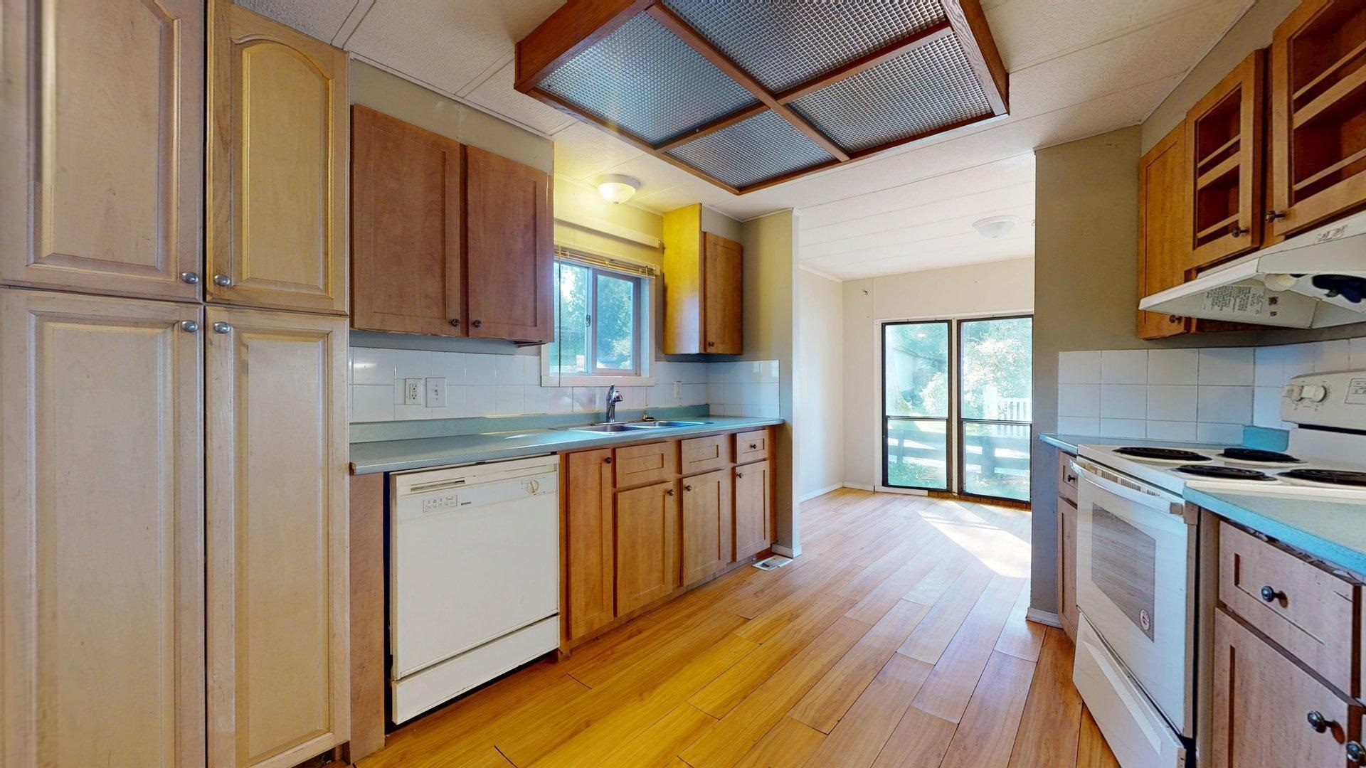 239 1830 MAMQUAM ROAD Unit: 239
