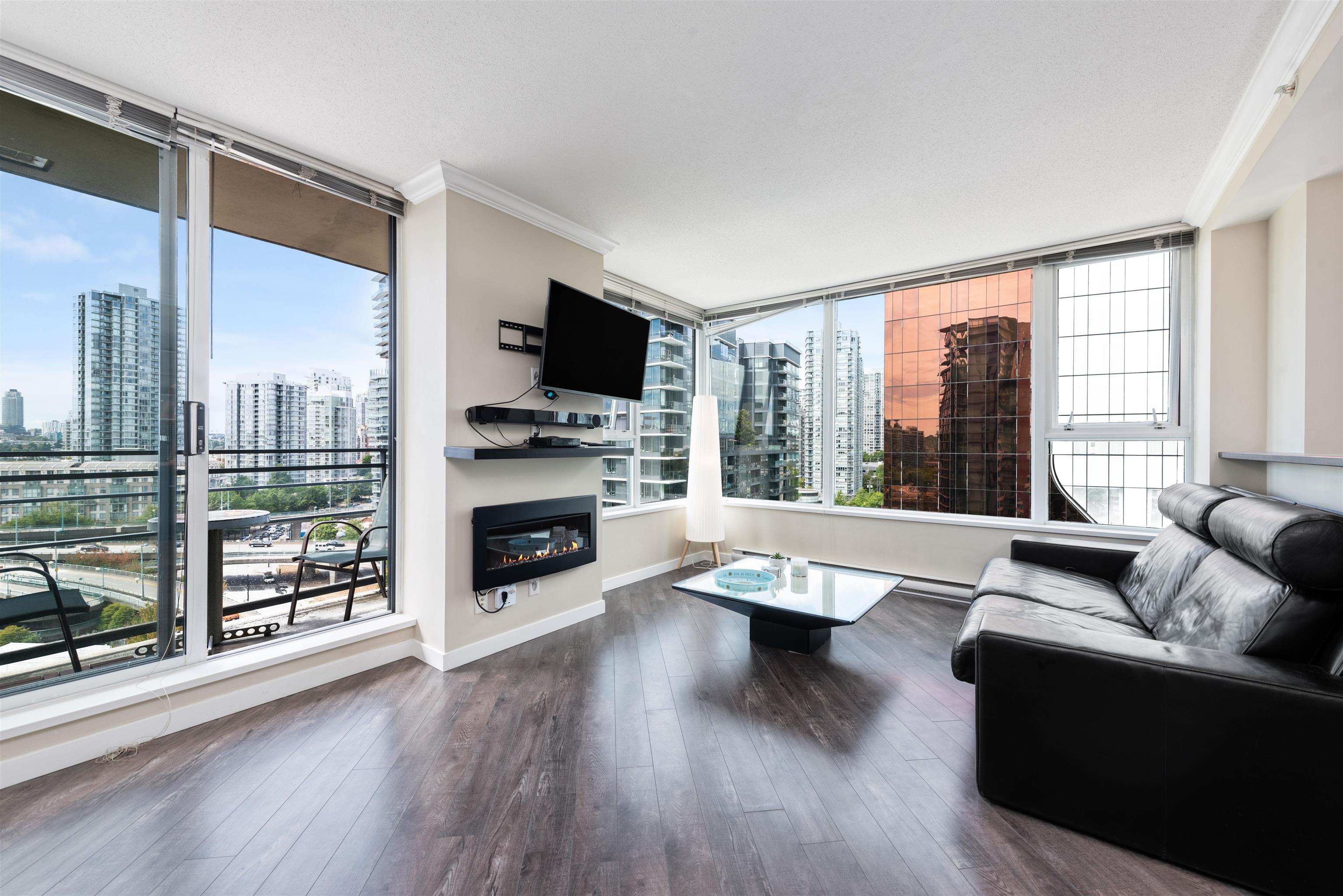 1606 33 SMITHE STREET Unit: 1606