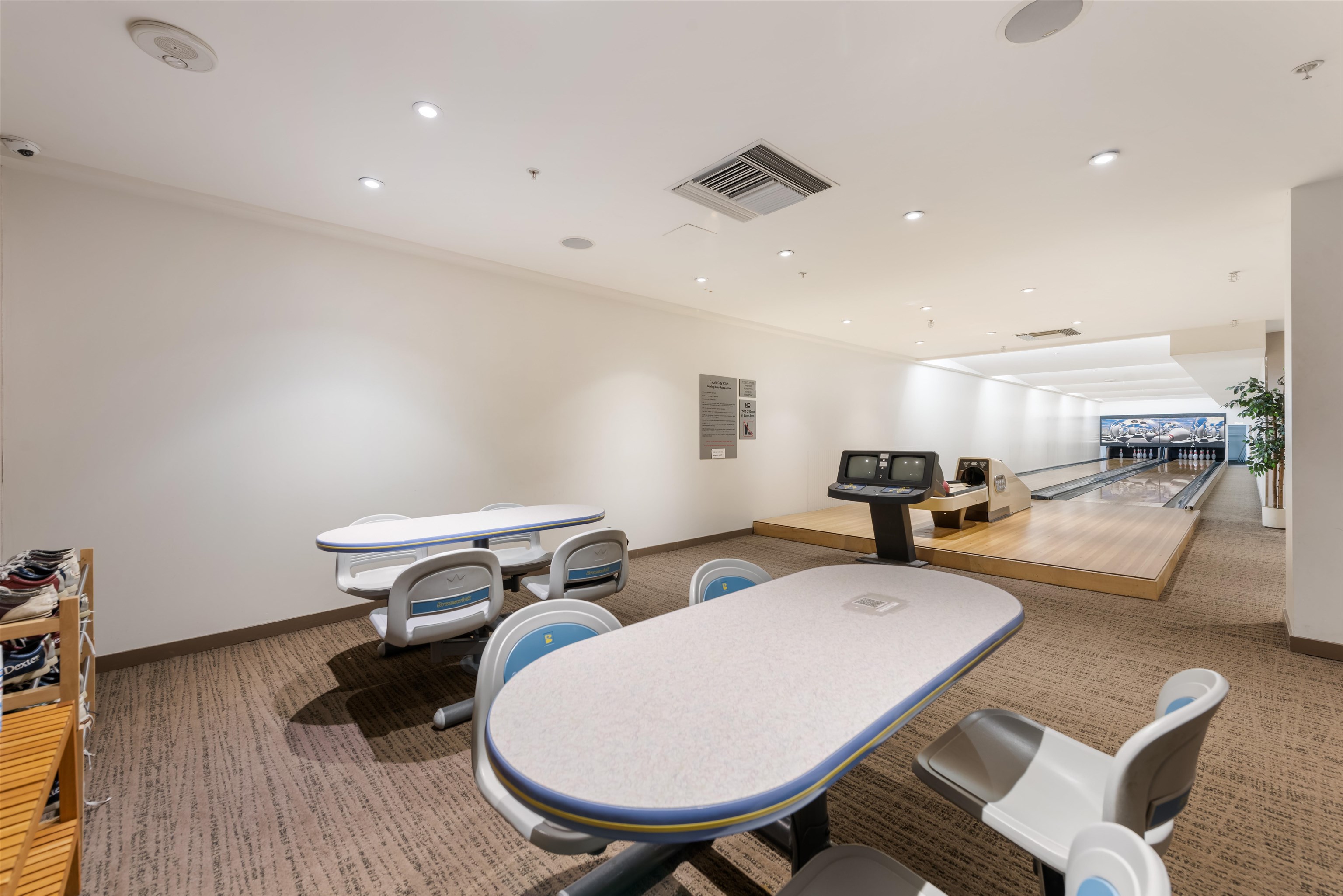 1606 33 SMITHE STREET Unit: 1606