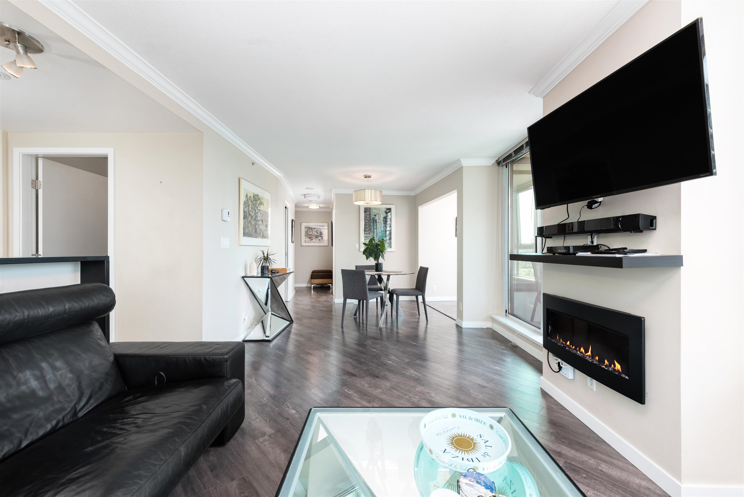 1606 33 SMITHE STREET Unit: 1606