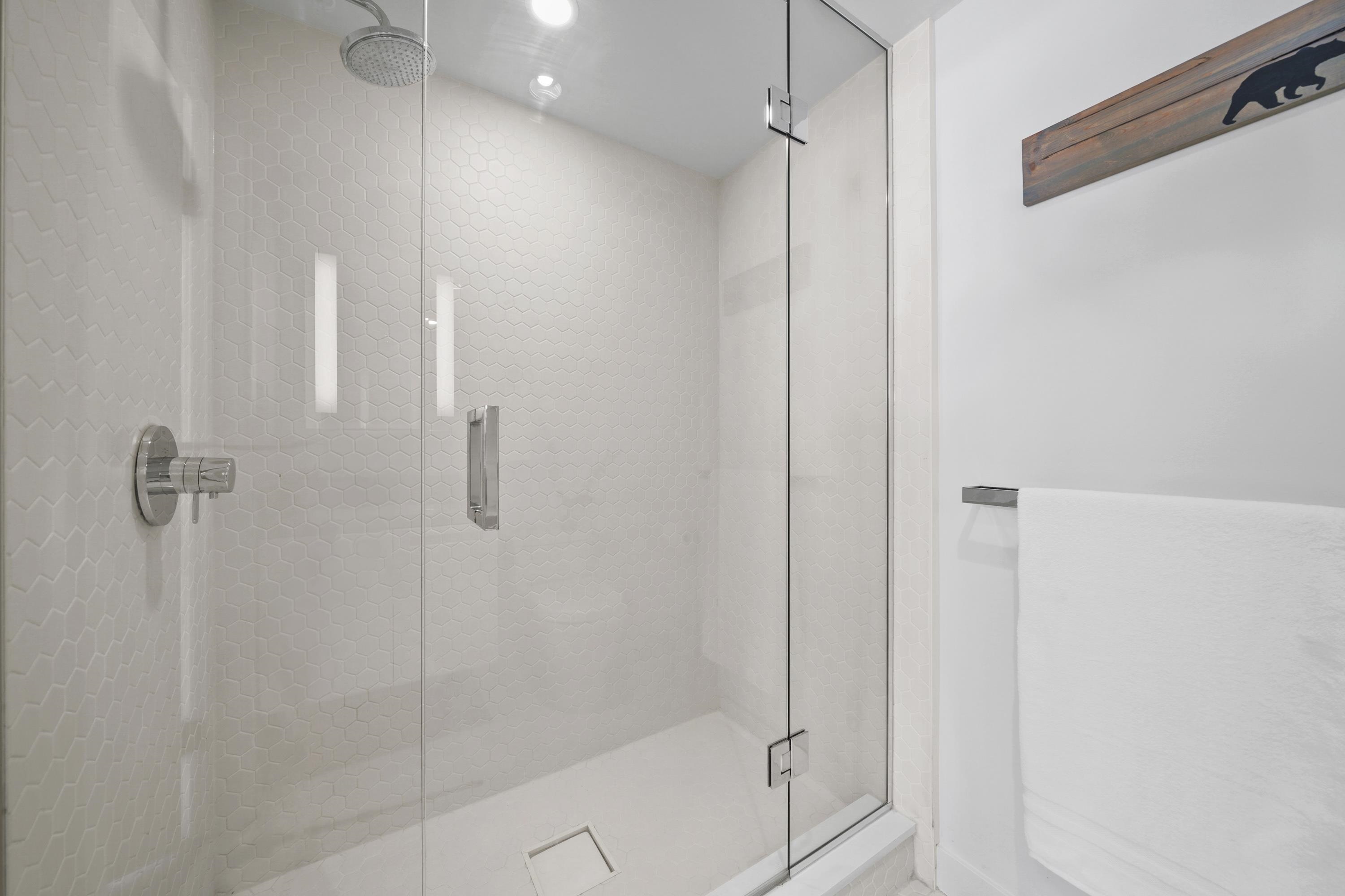 1205 188 KEEFER STREET Unit: 1205