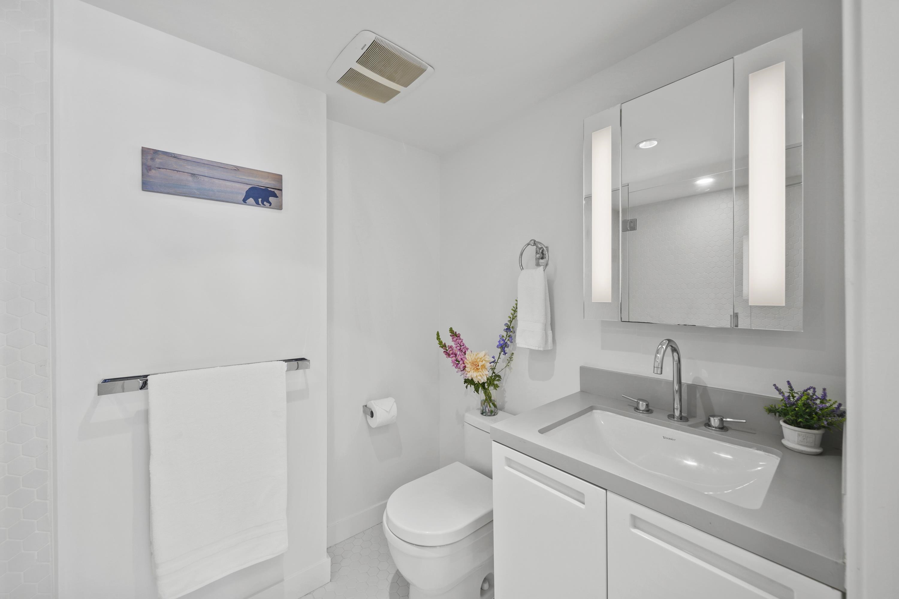 1205 188 KEEFER STREET Unit: 1205