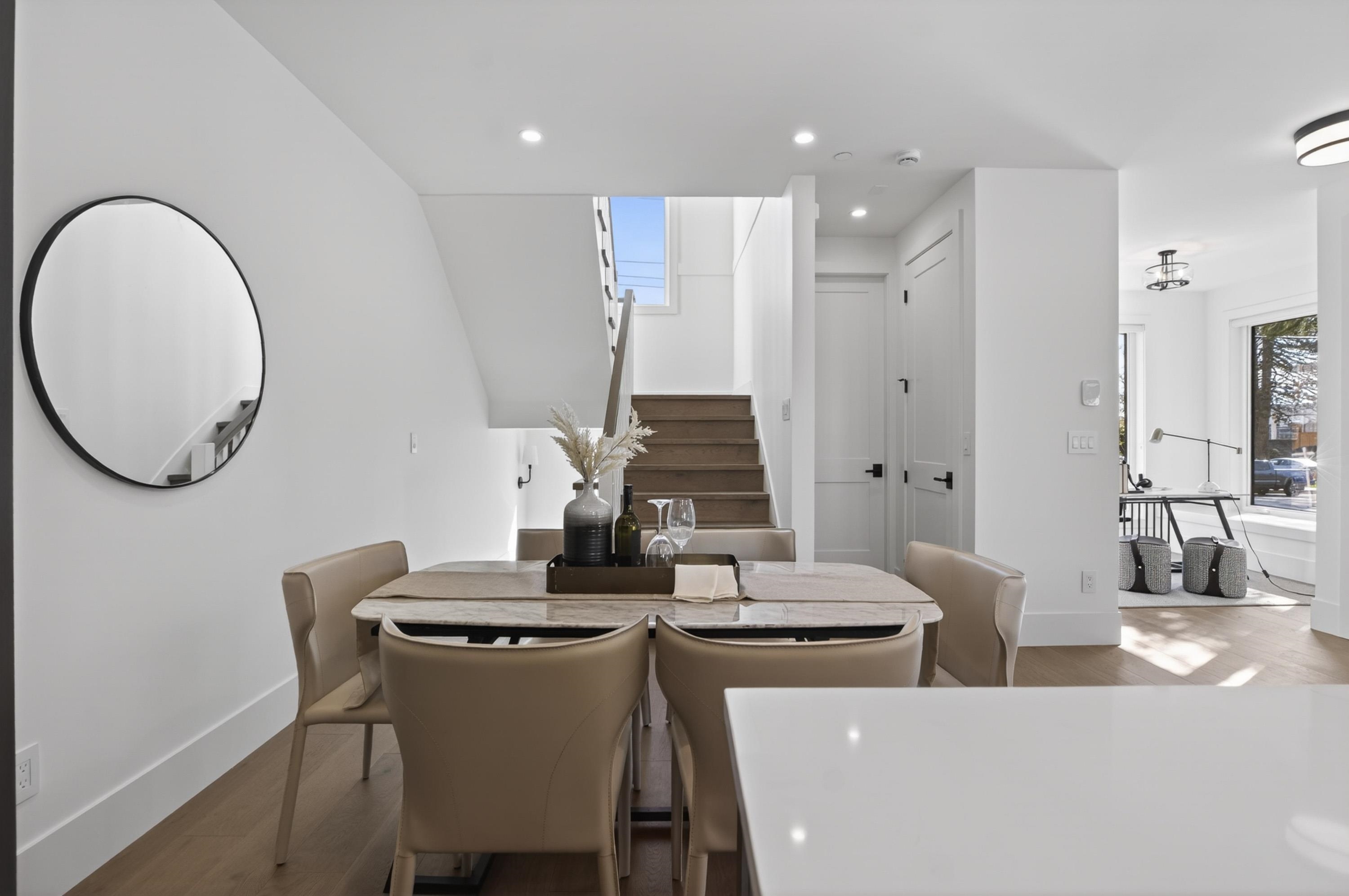 2 902 FIRST STREET Unit: 2
