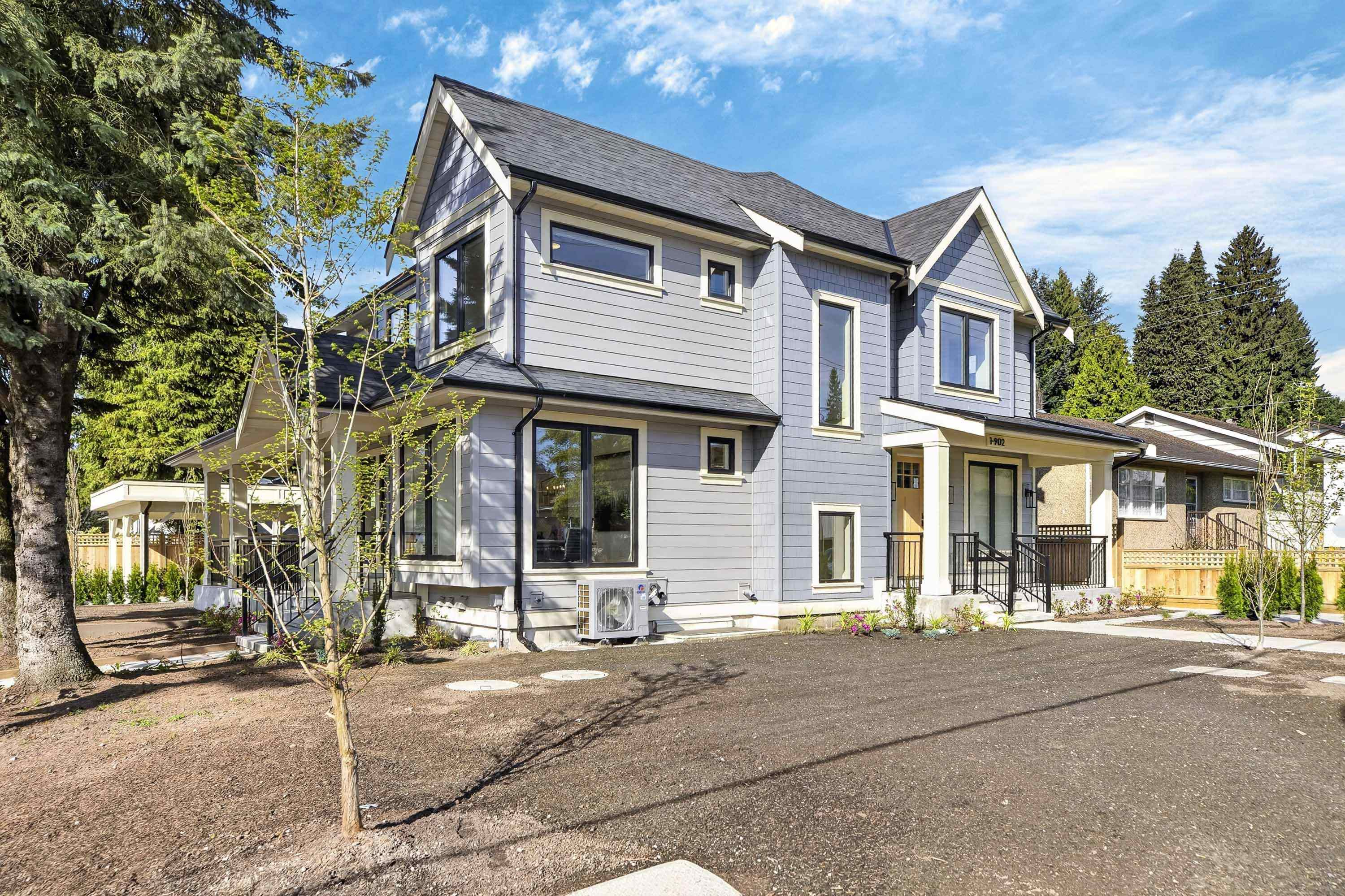 2 902 FIRST STREET Unit: 2