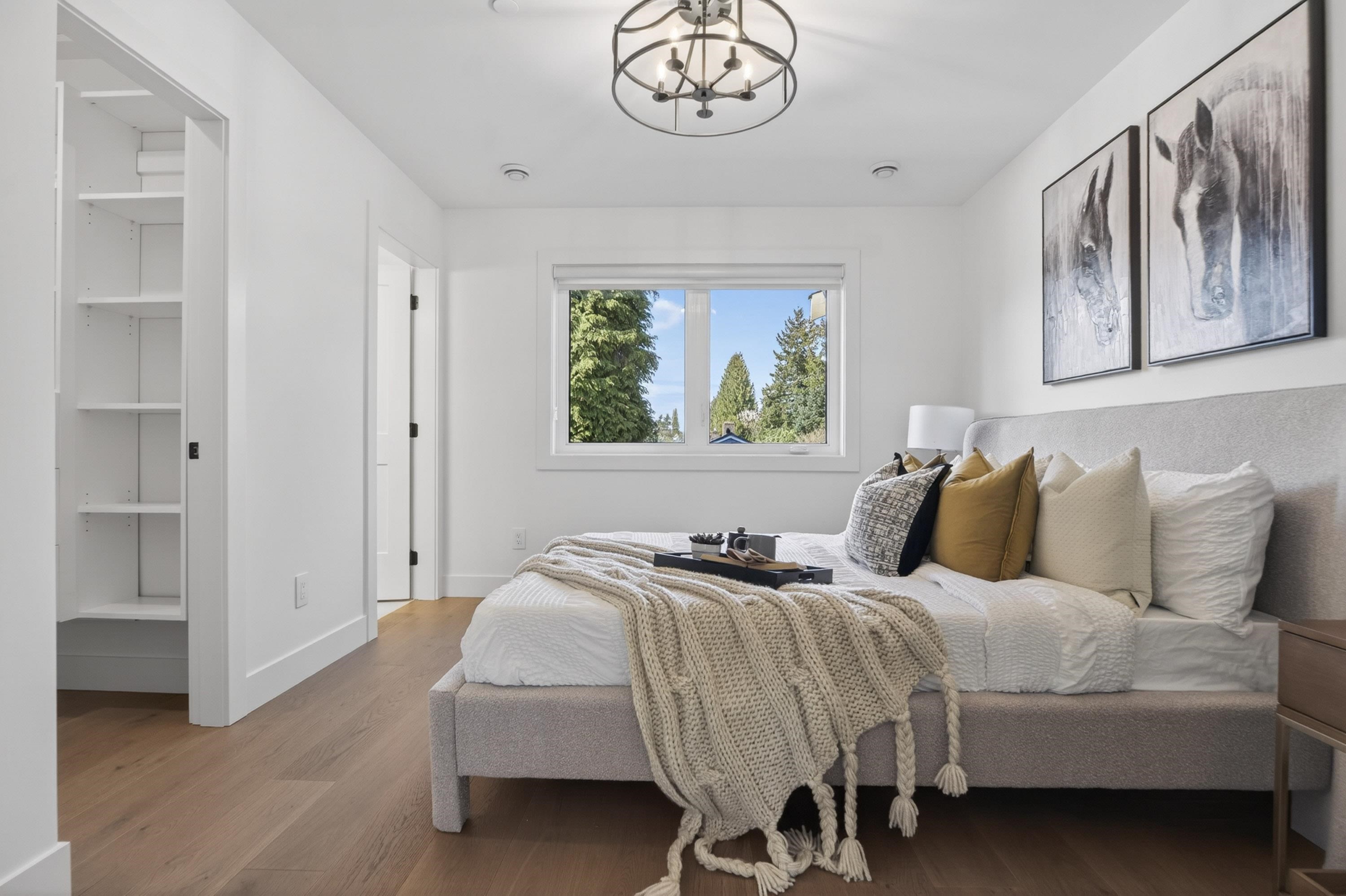 2 902 FIRST STREET Unit: 2