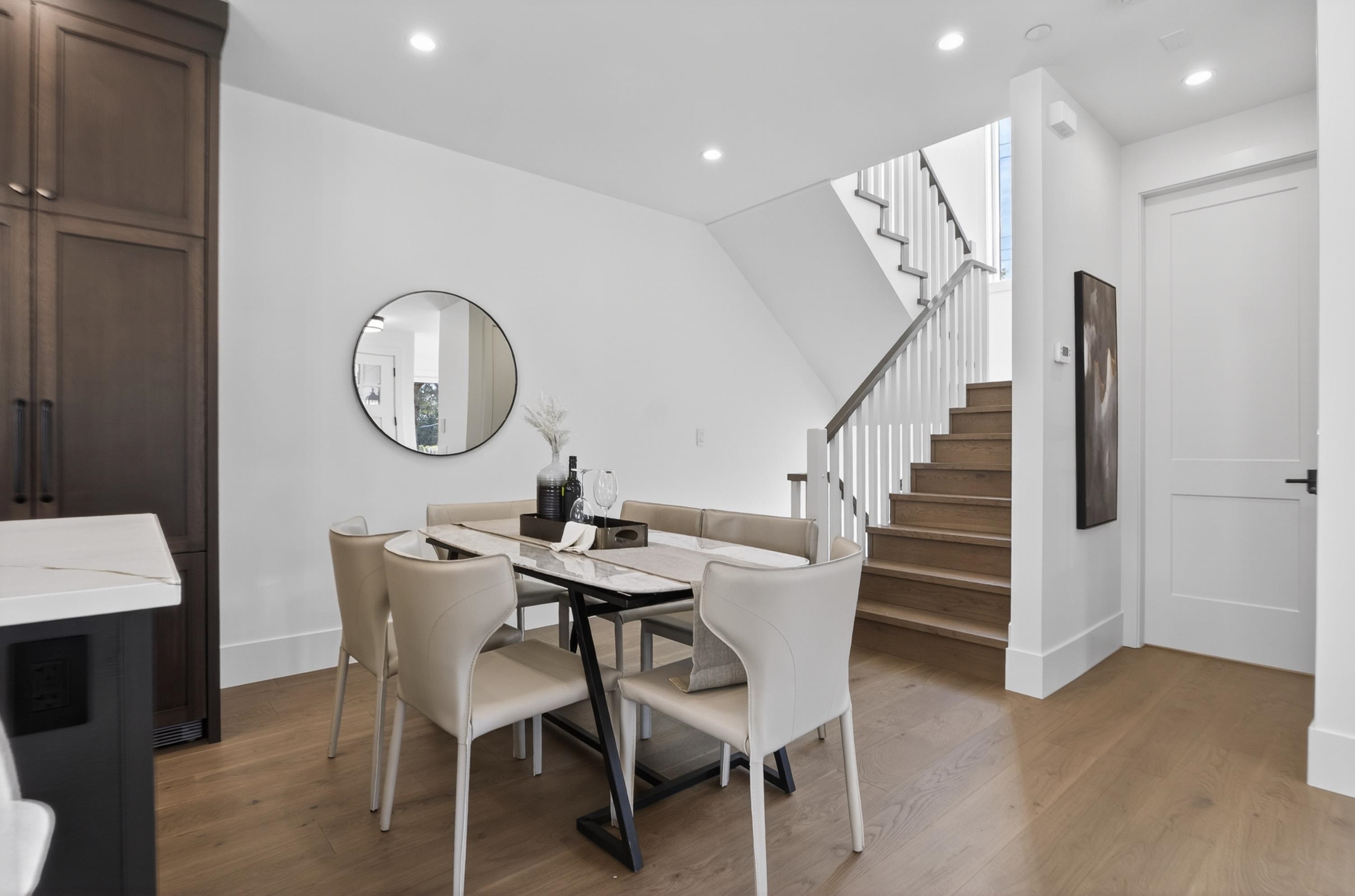 2 902 FIRST STREET Unit: 2