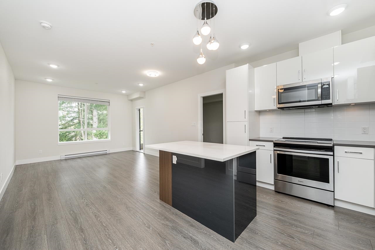 408 15351 101 AVENUE Unit: 408