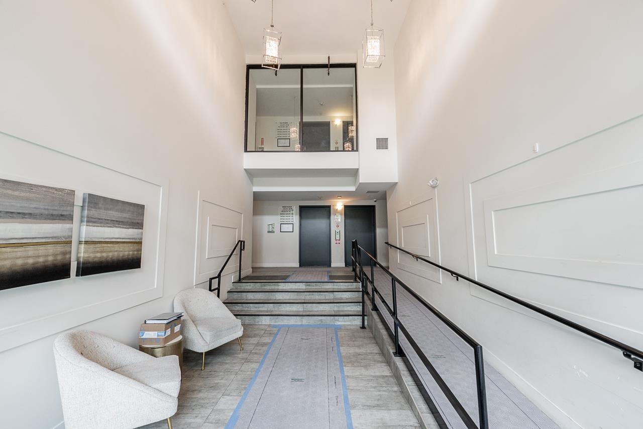 408 15351 101 AVENUE Unit: 408