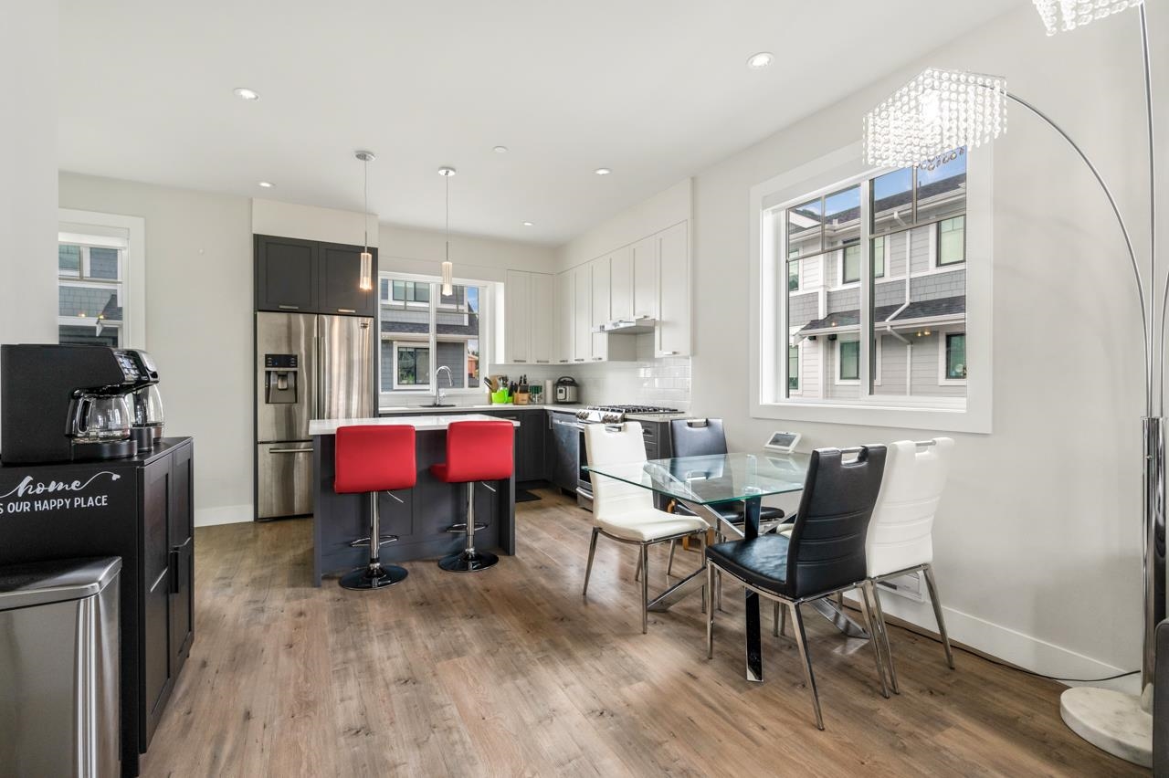 12 189 WOOD STREET Unit: 12