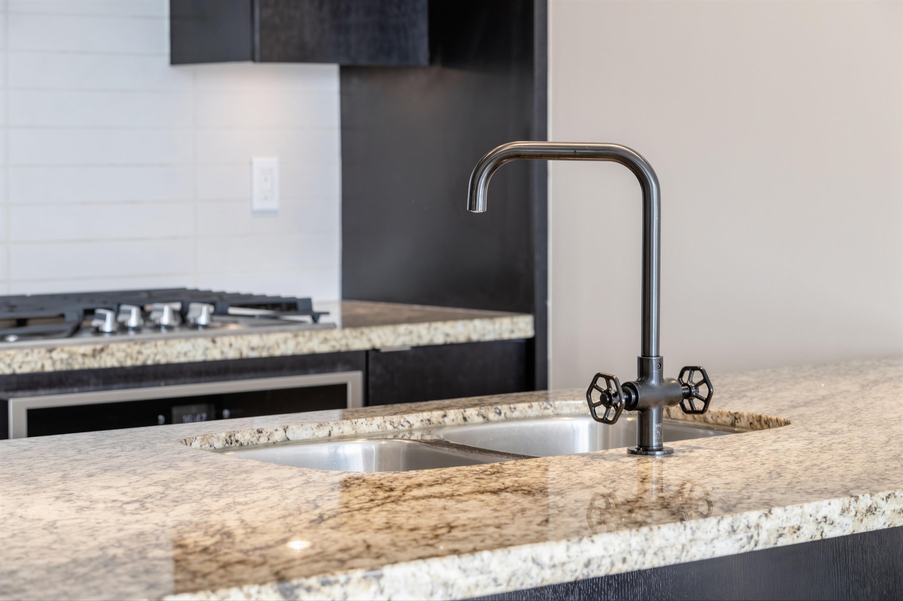 2309 7088 18TH AVENUE Unit: 2309