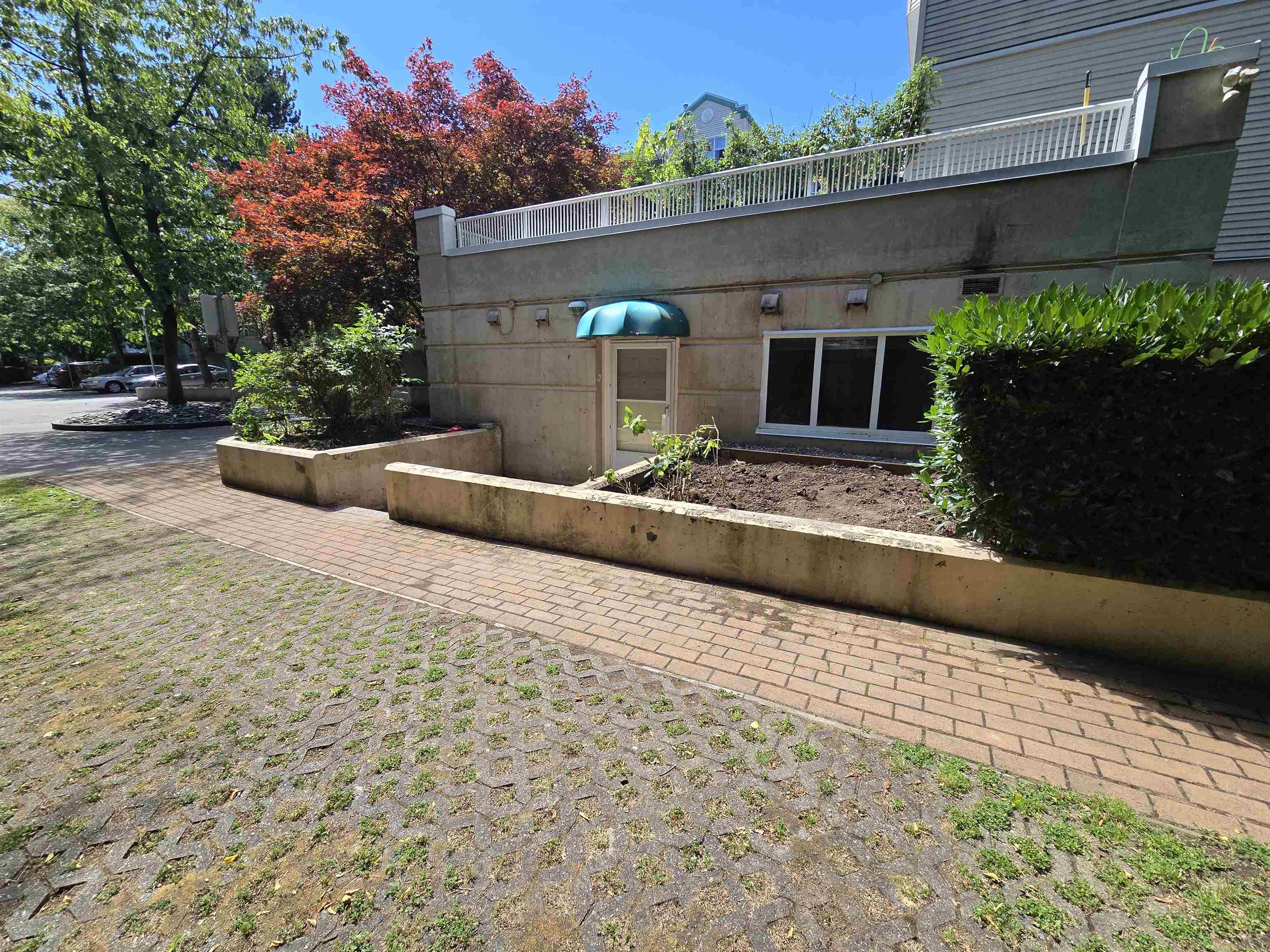 100 8655 JONES ROAD Unit: 100