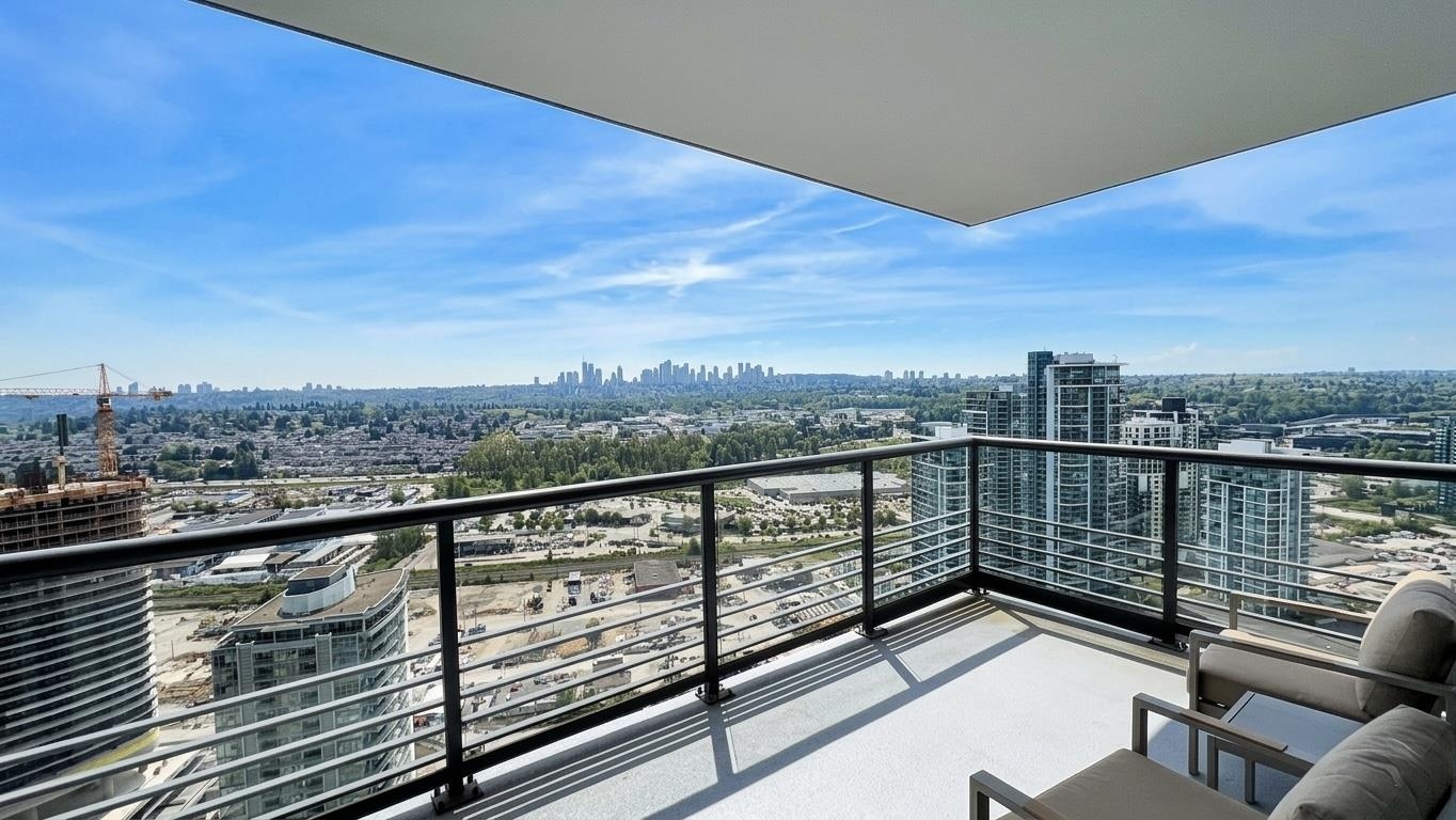 3211 4720 LOUGHEED HIGHWAY Unit: 3211