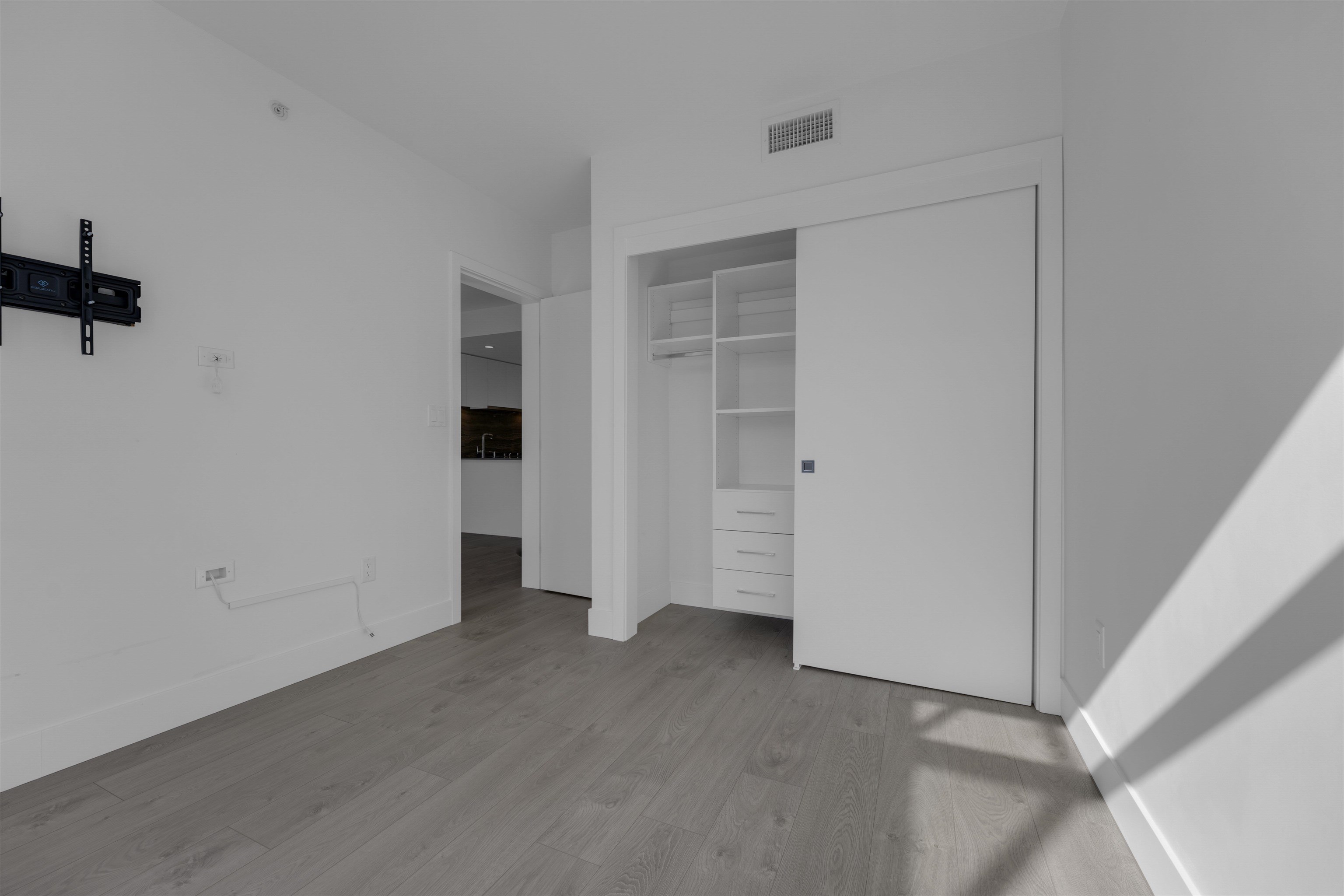 403 450 WESTVIEW STREET Unit: 403