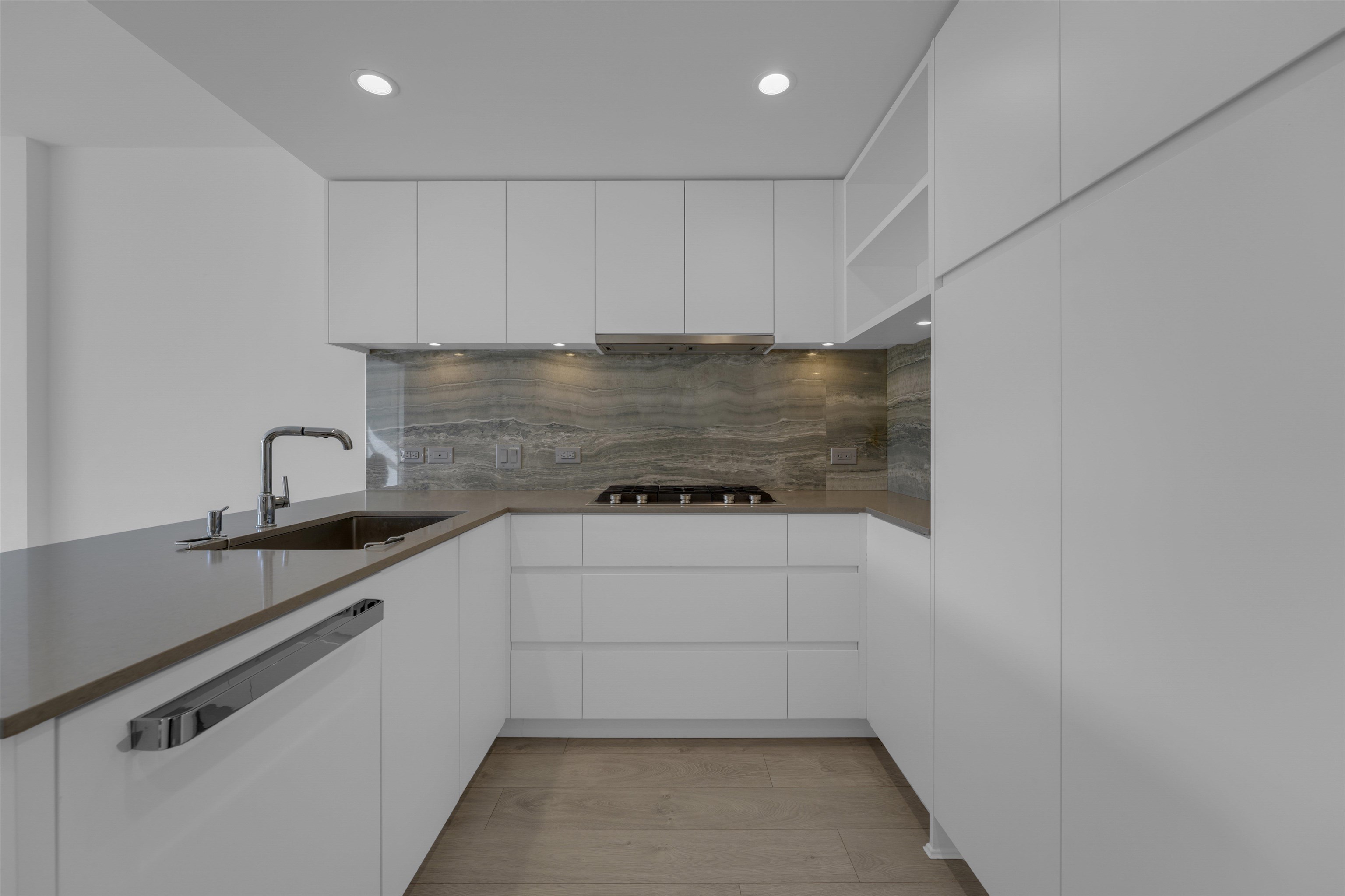 403 450 WESTVIEW STREET Unit: 403