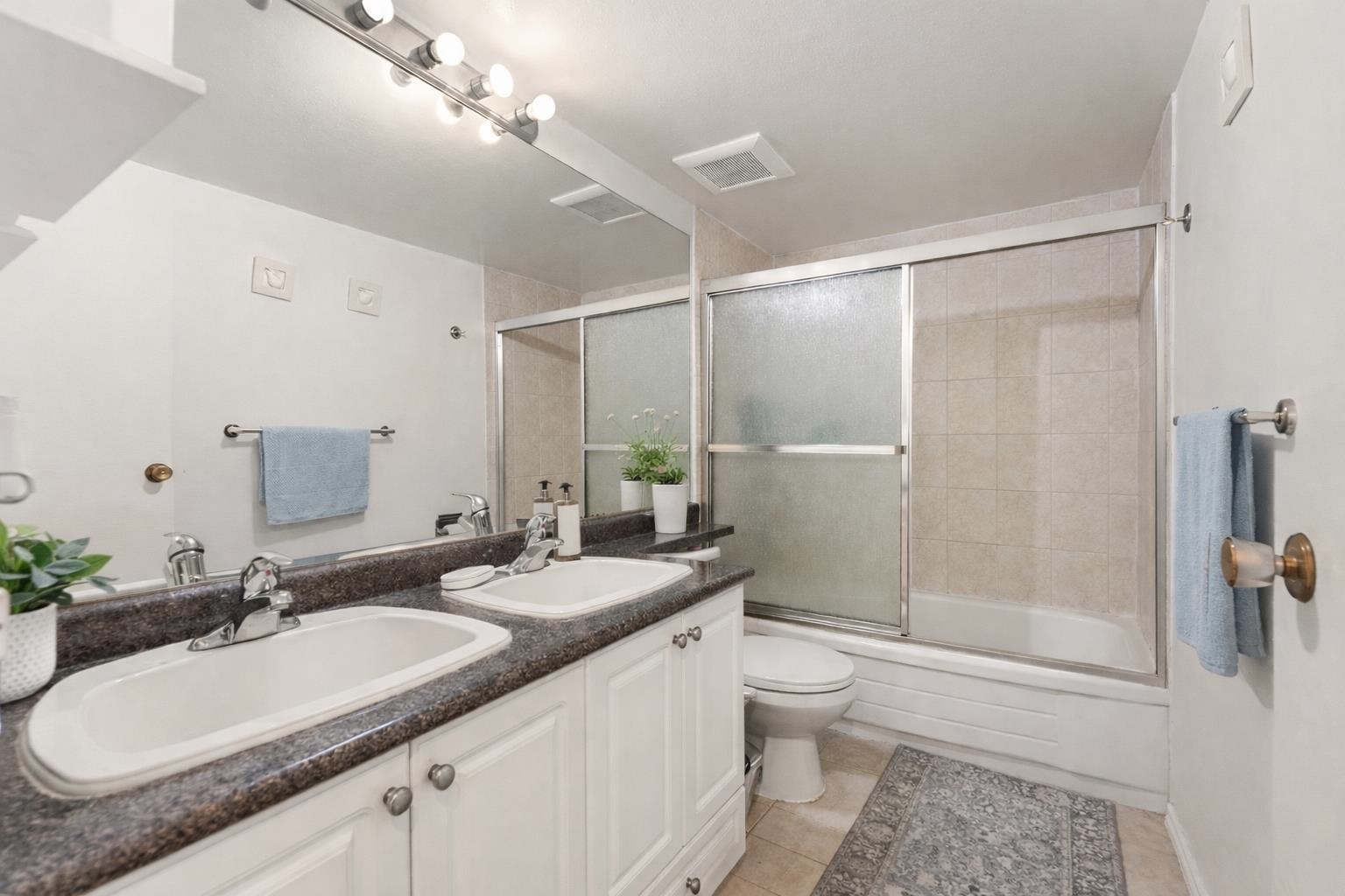 306 7240 LINDSAY ROAD Unit: 306