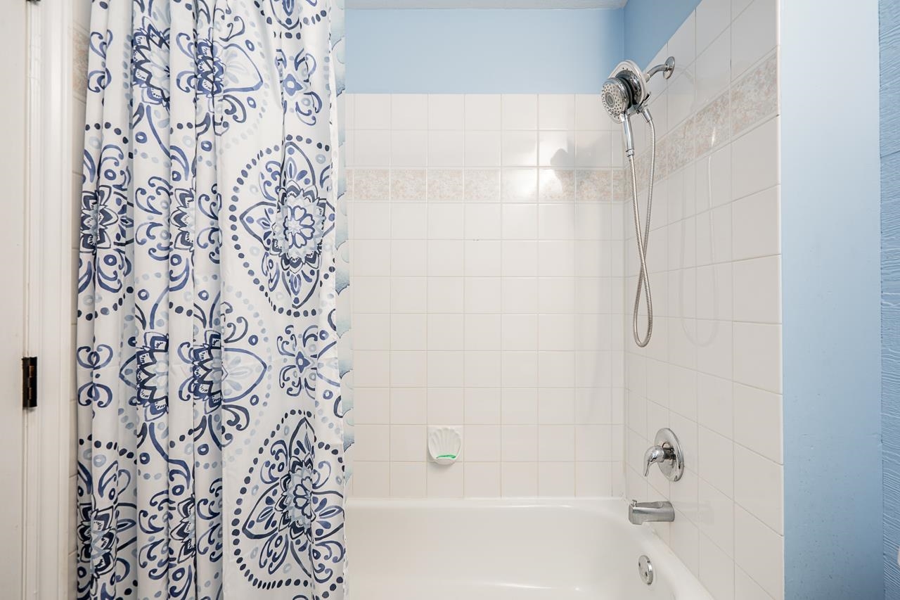 301 19128 FORD ROAD Unit: 301