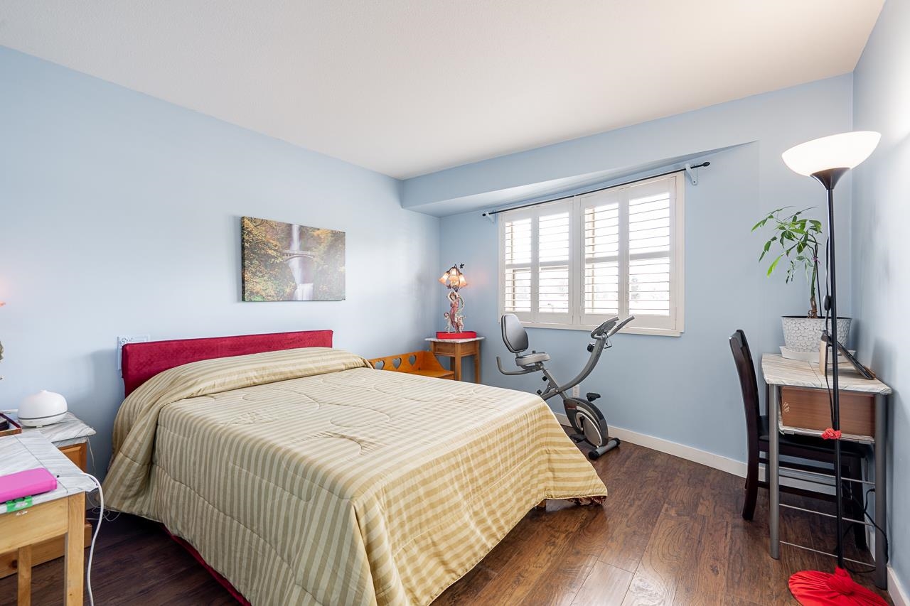 301 19128 FORD ROAD Unit: 301