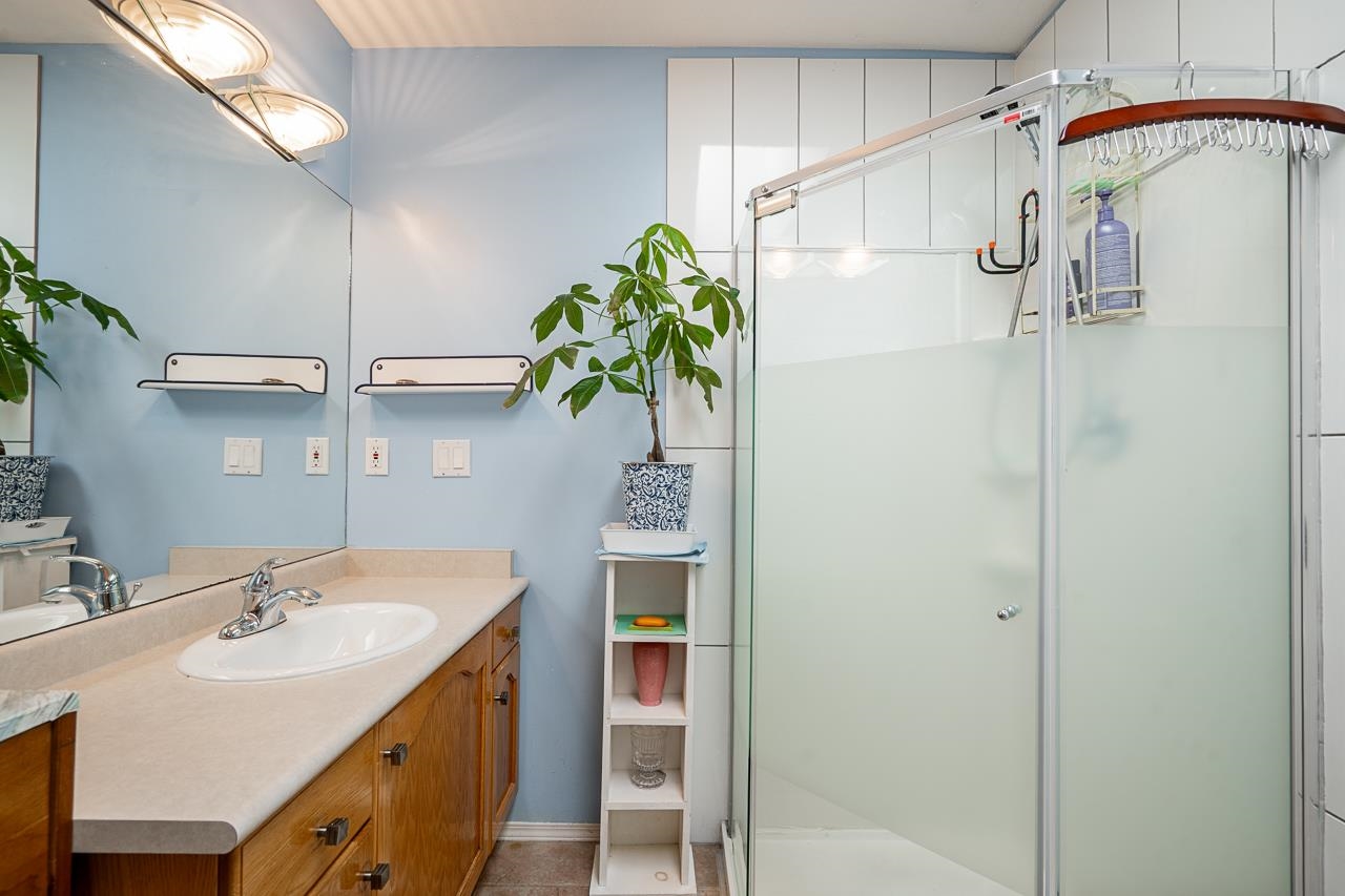 301 19128 FORD ROAD Unit: 301