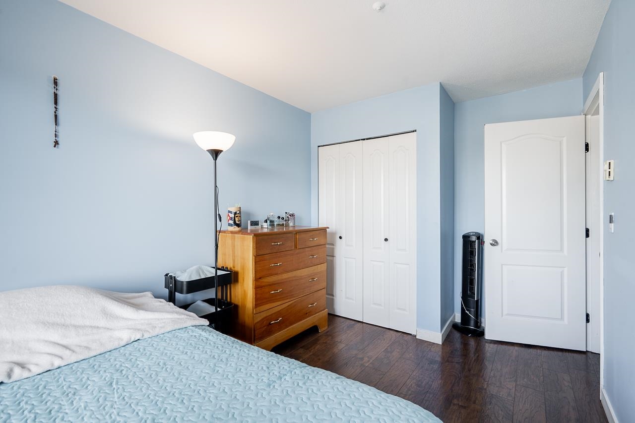 301 19128 FORD ROAD Unit: 301