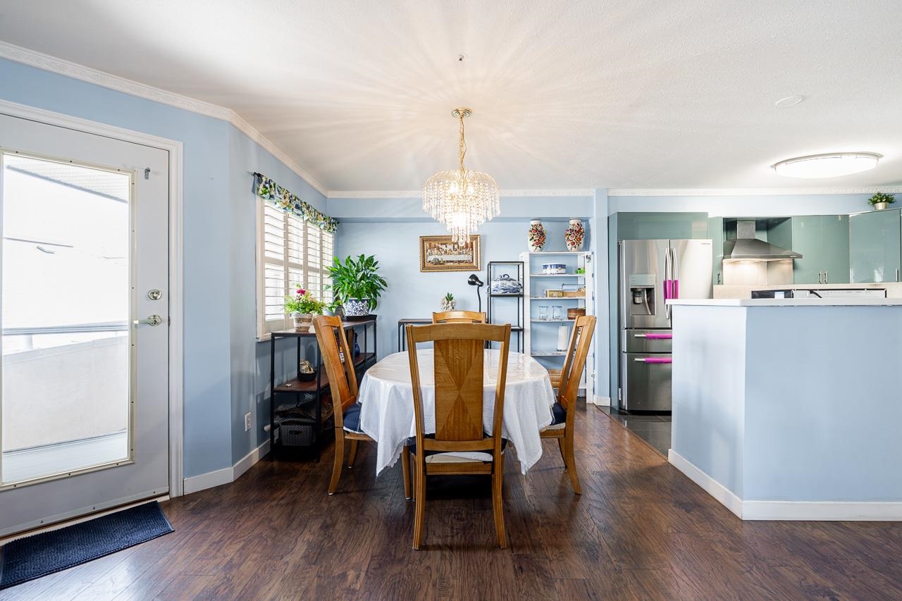 301 19128 FORD ROAD Unit: 301