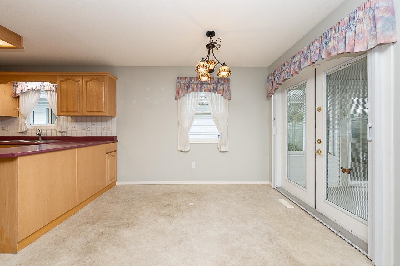 8 9102 HAZEL STREET Unit: 8