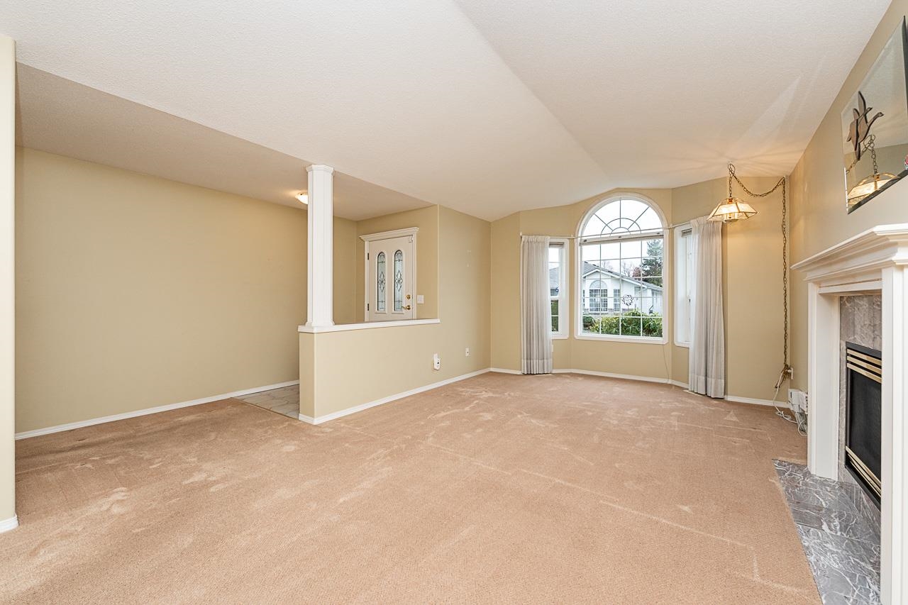 8 9102 HAZEL STREET Unit: 8