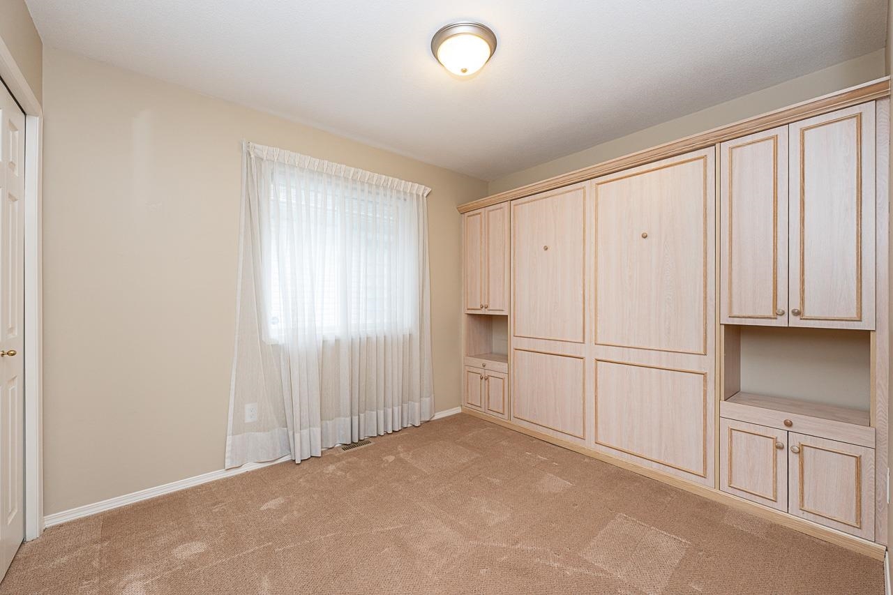 8 9102 HAZEL STREET Unit: 8