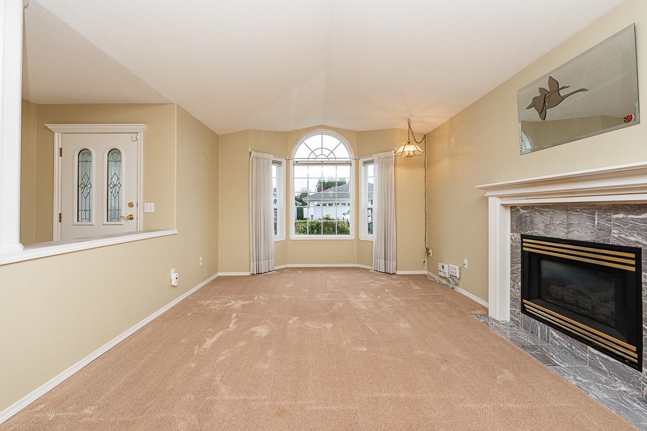 8 9102 HAZEL STREET Unit: 8