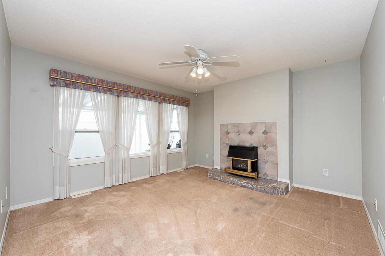 8 9102 HAZEL STREET Unit: 8