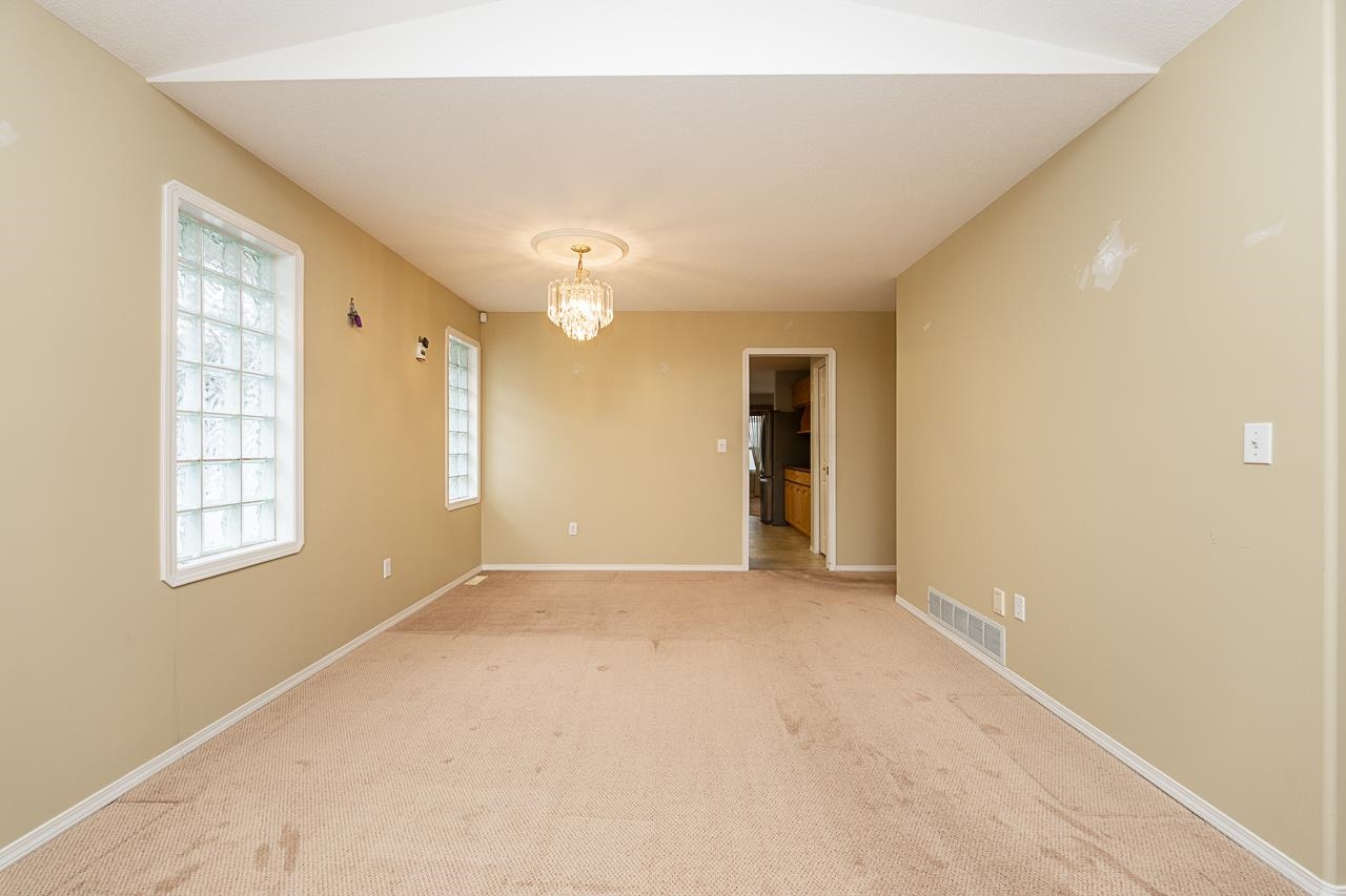 8 9102 HAZEL STREET Unit: 8