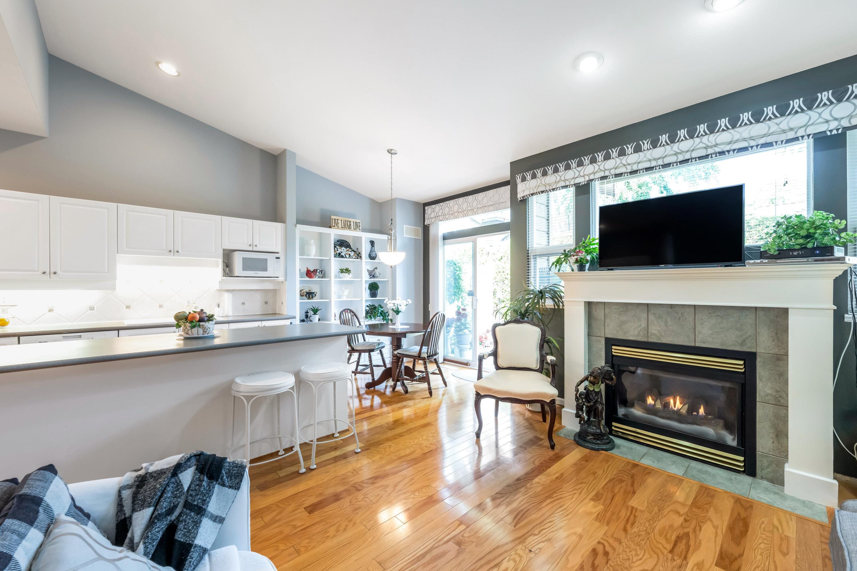 7 15168 22ND STREET Unit: 7