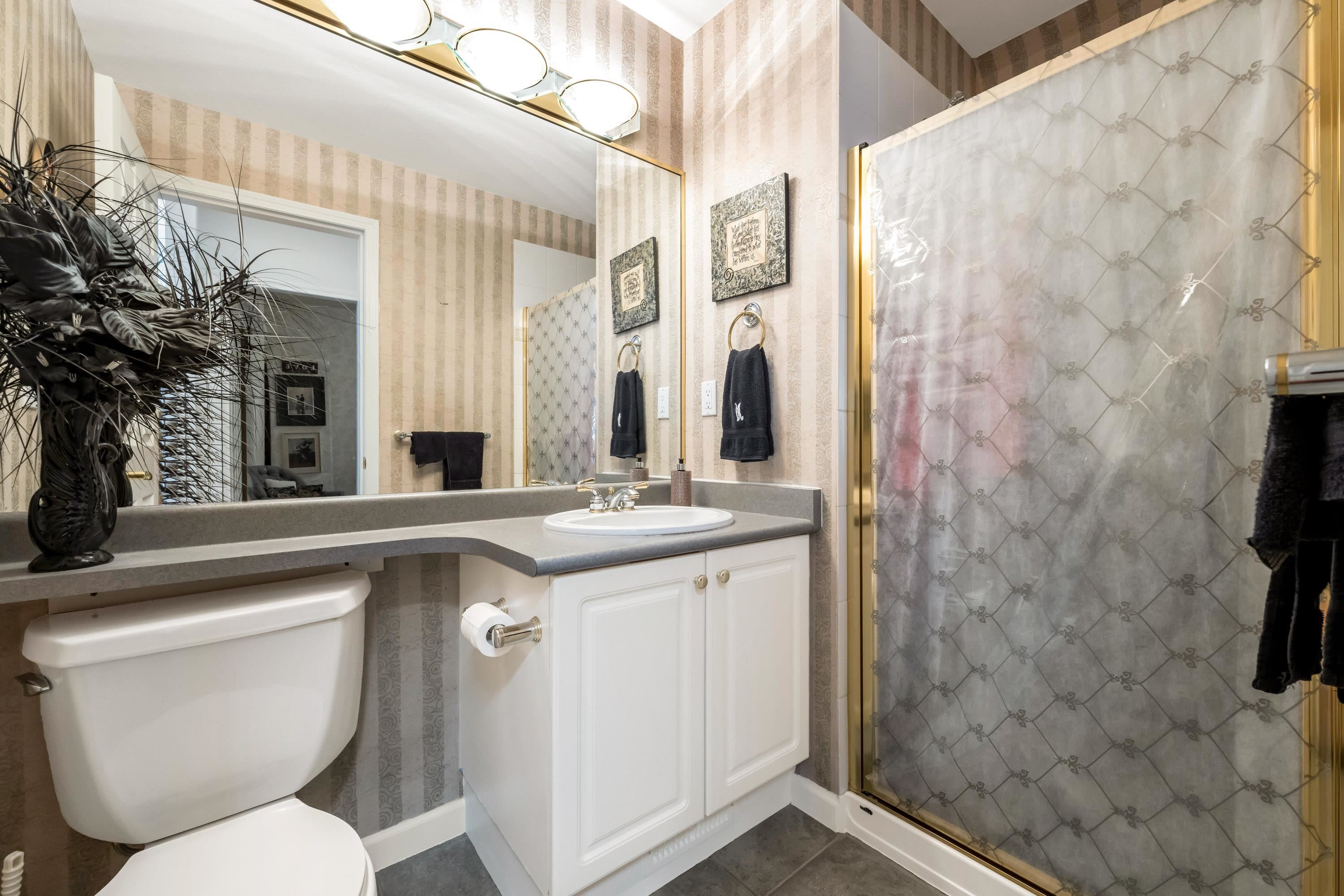7 15168 22ND STREET Unit: 7