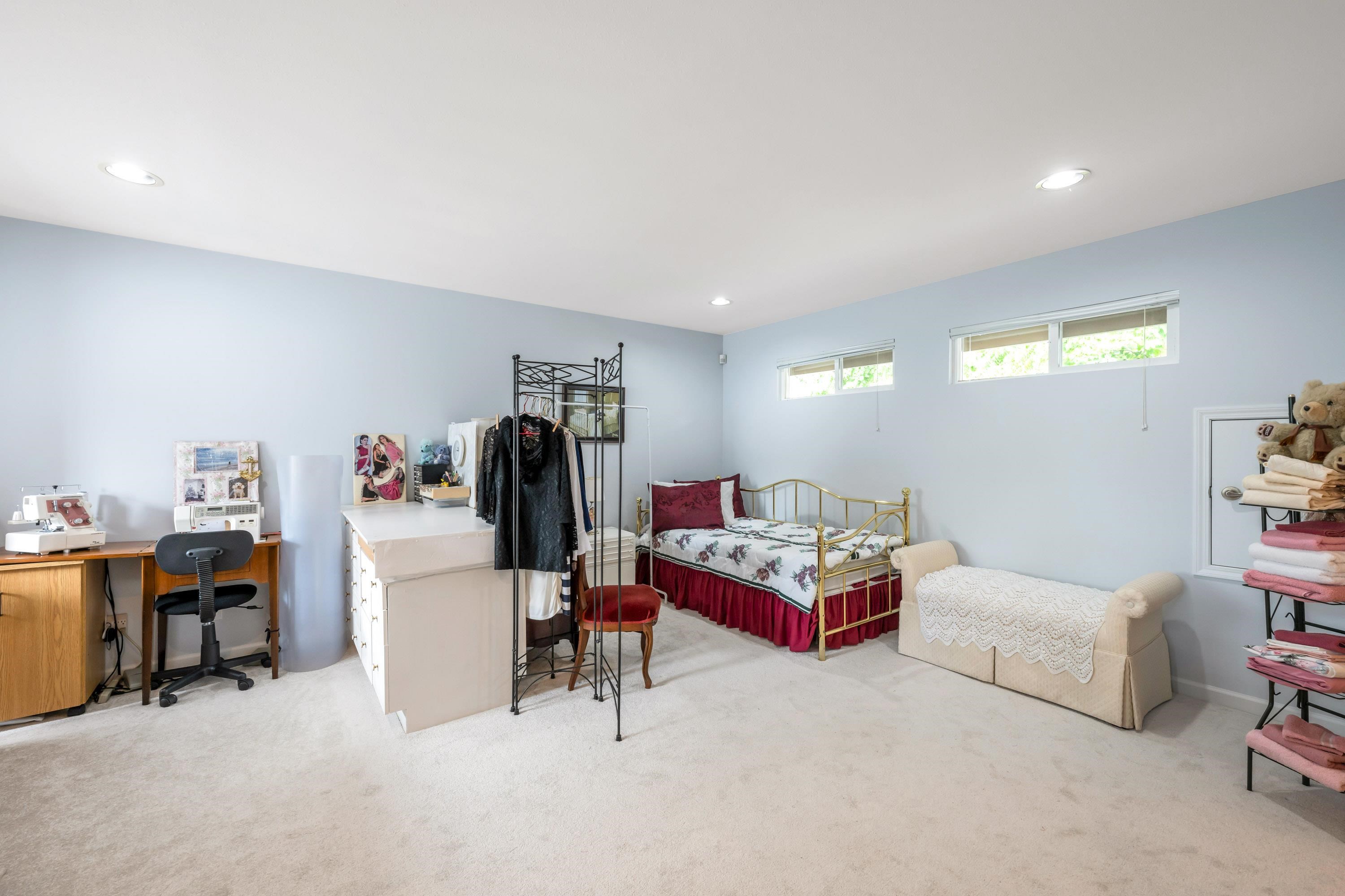 7 15168 22ND STREET Unit: 7