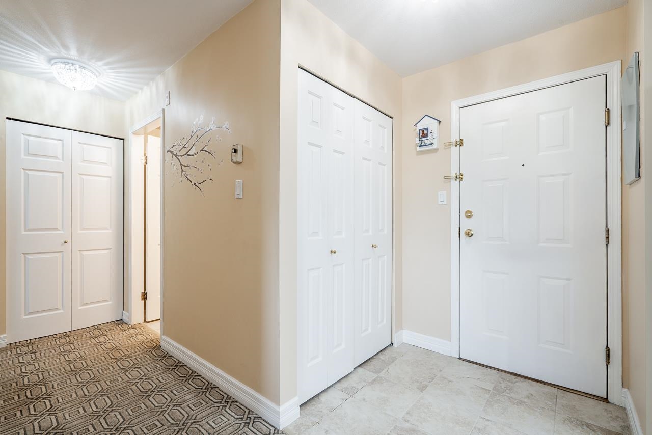 306 9763 140 STREET Unit: 306