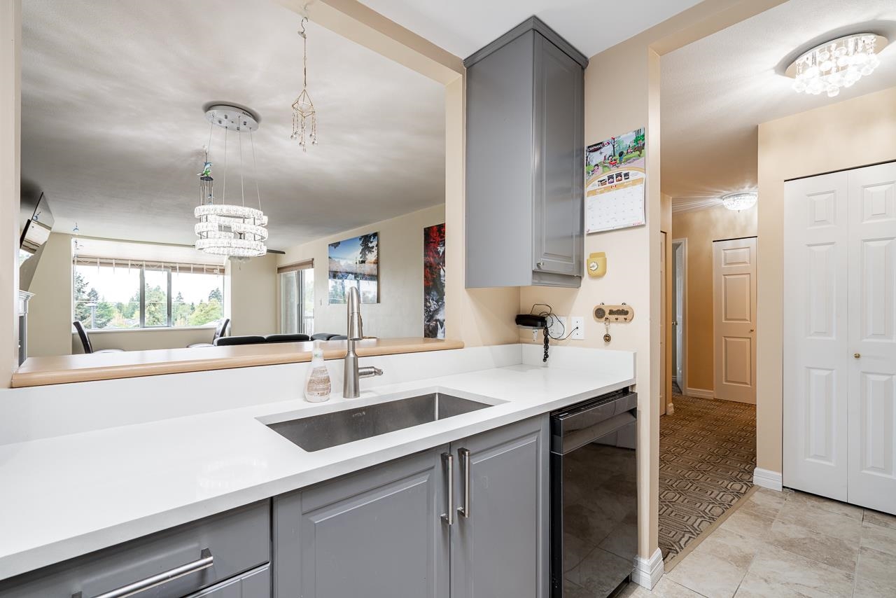 306 9763 140 STREET Unit: 306