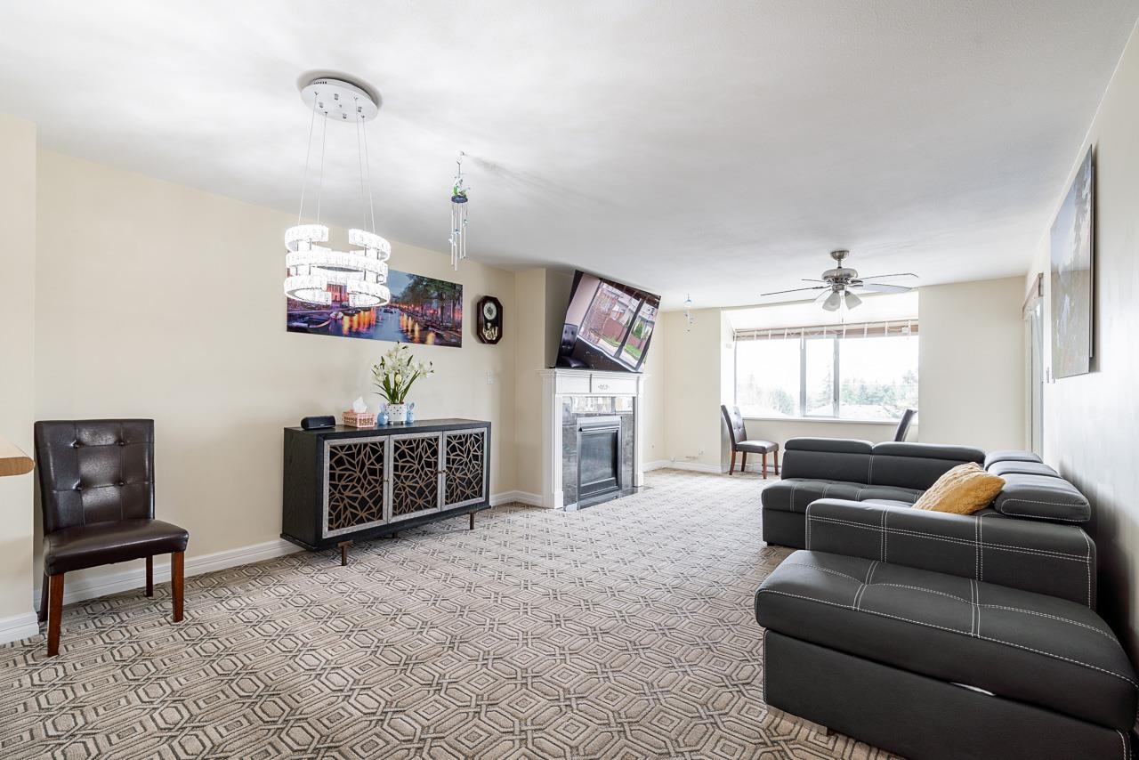 306 9763 140 STREET Unit: 306