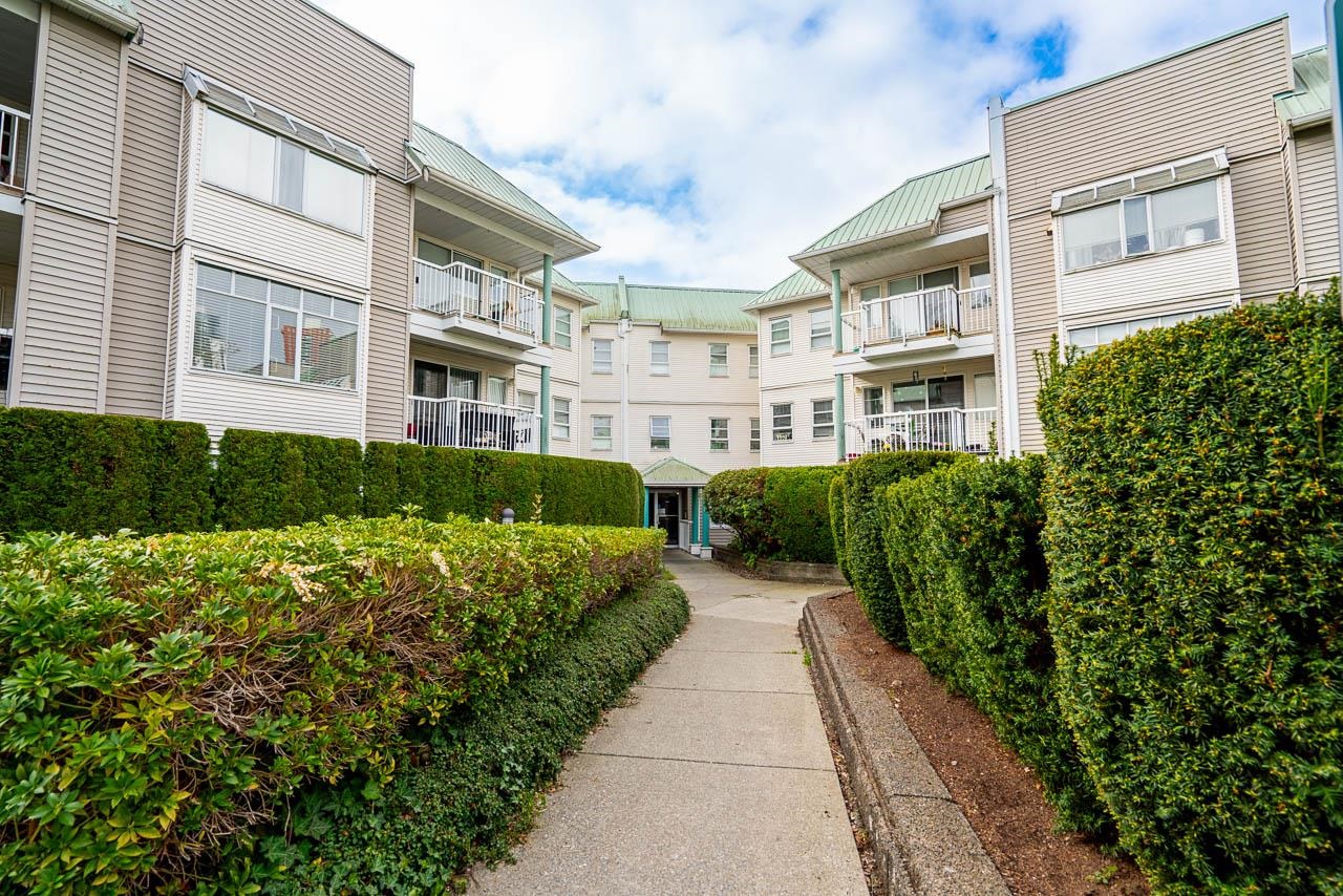 306 9763 140 STREET Unit: 306